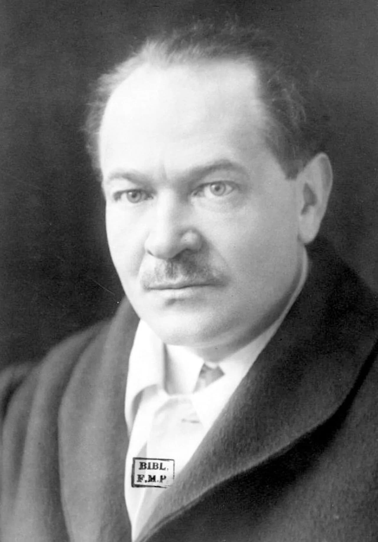 Léon Binet