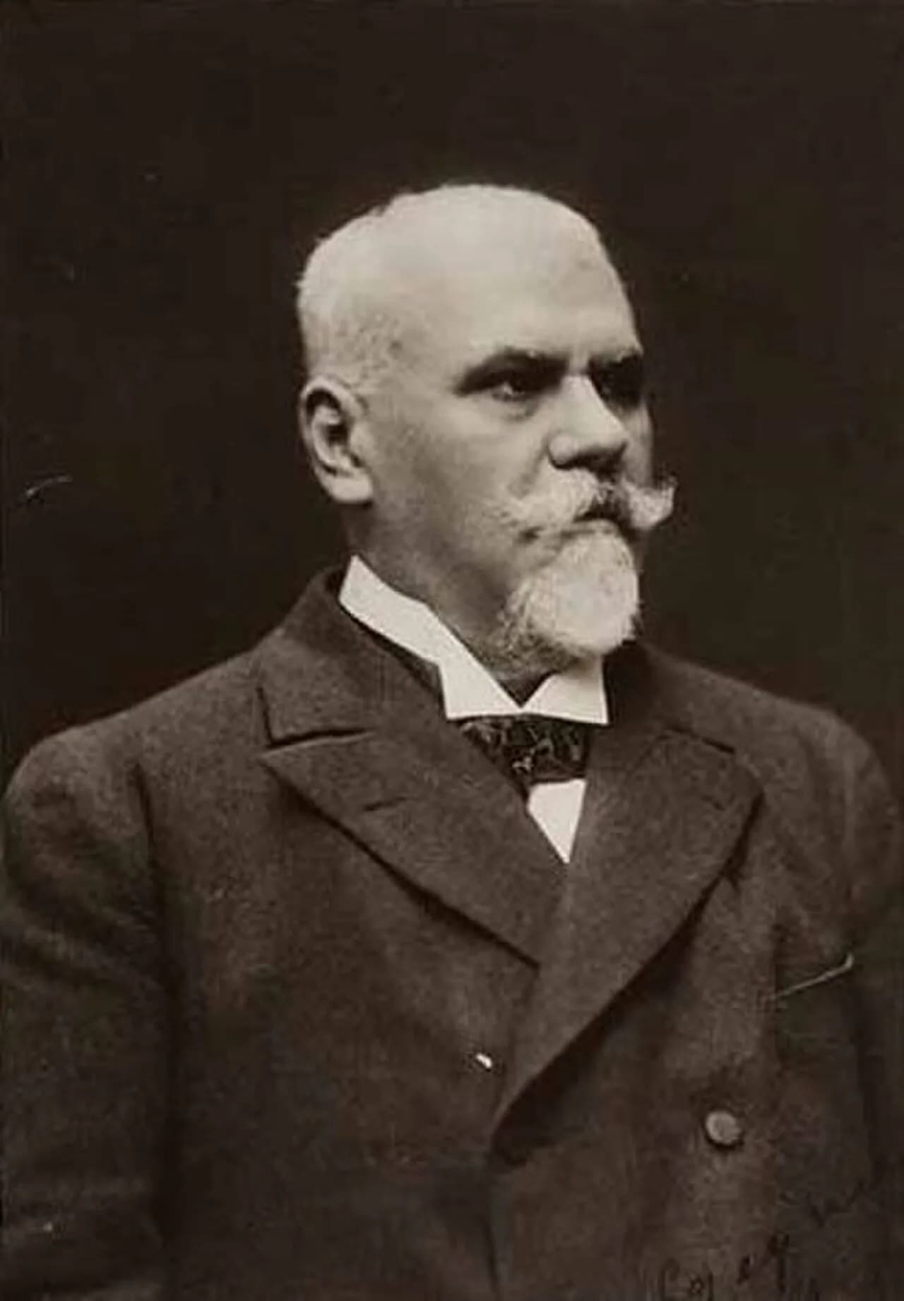 Justo Sierra
