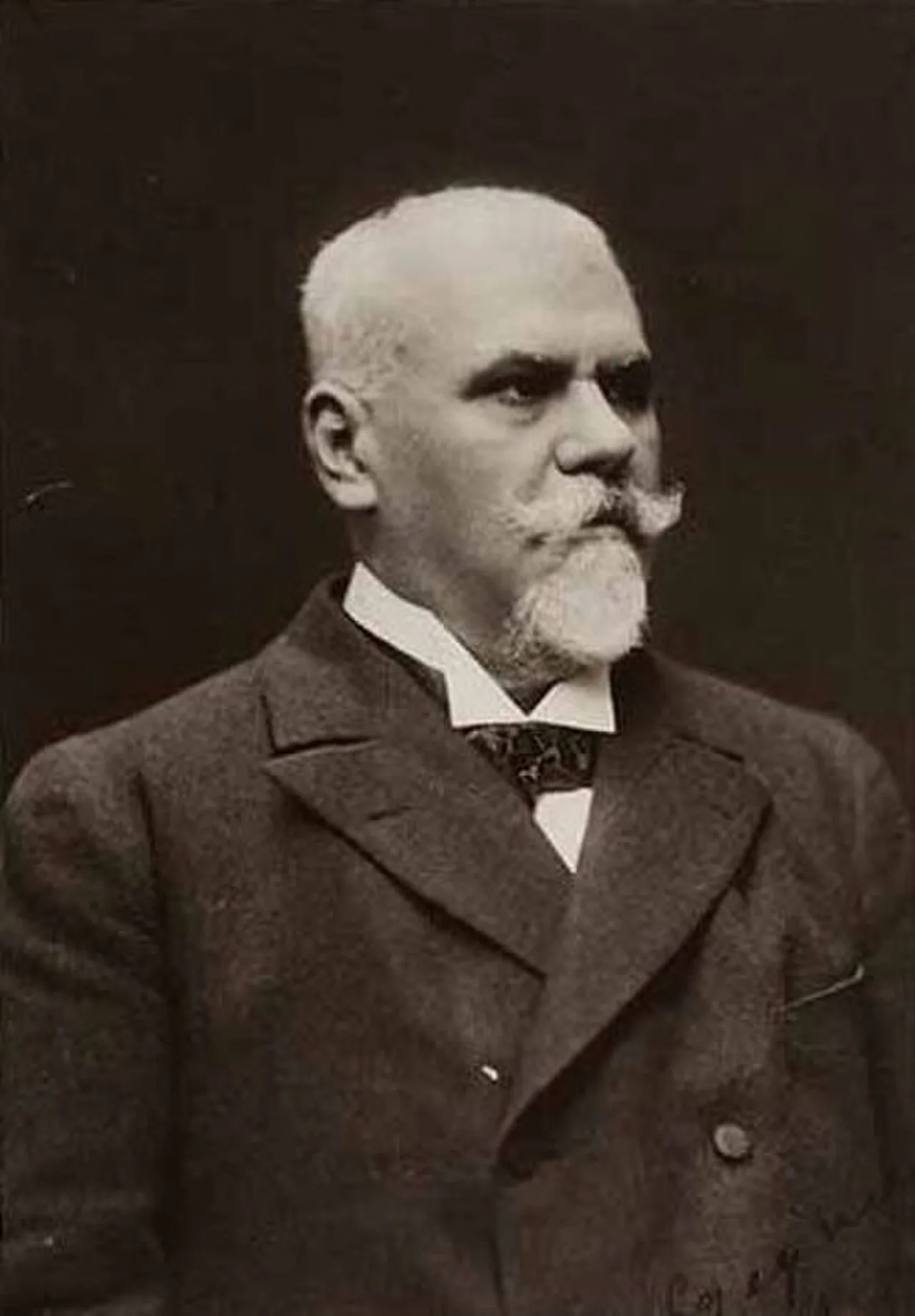 Justo Sierra