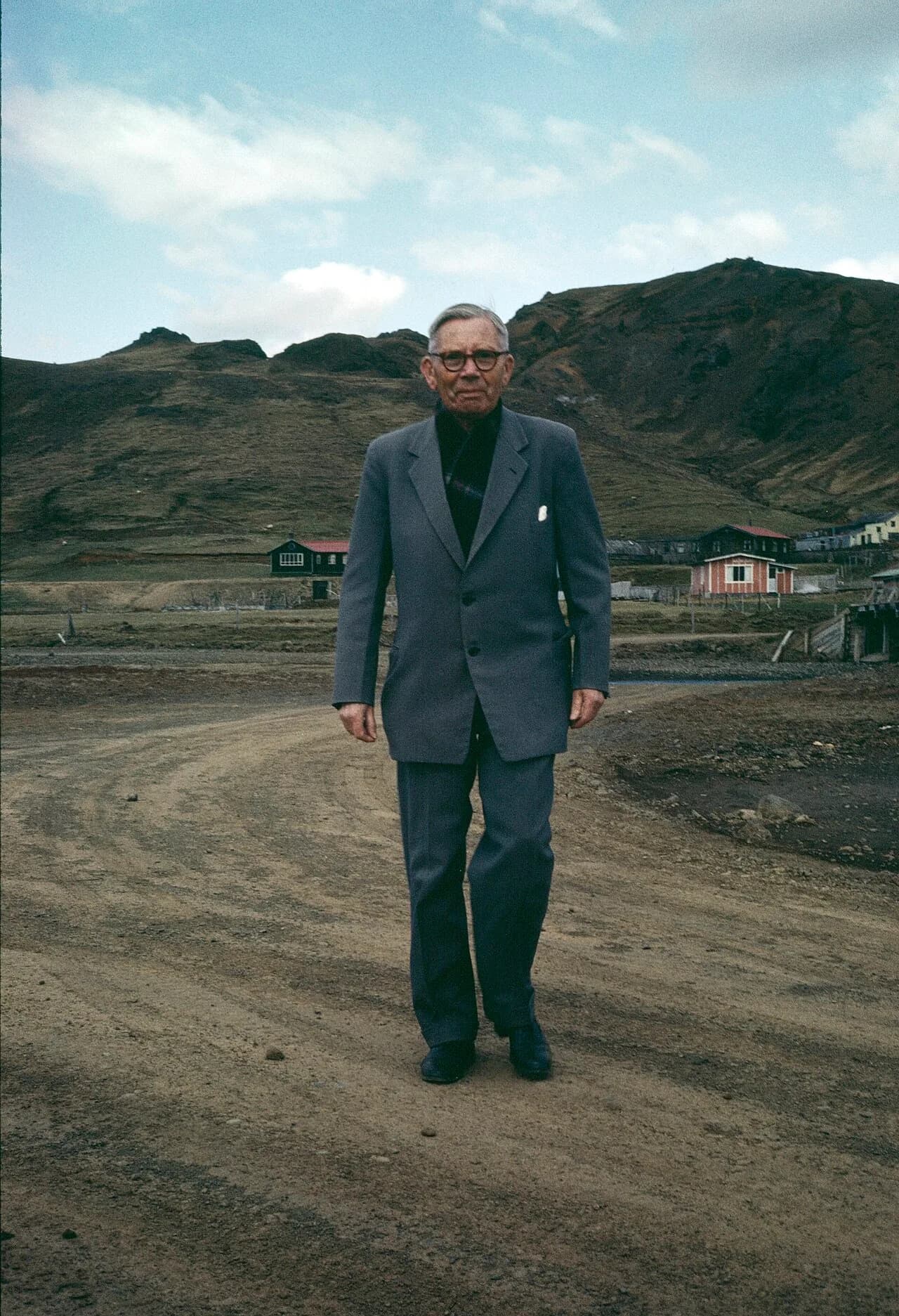 Ásmundur Guðmundsson