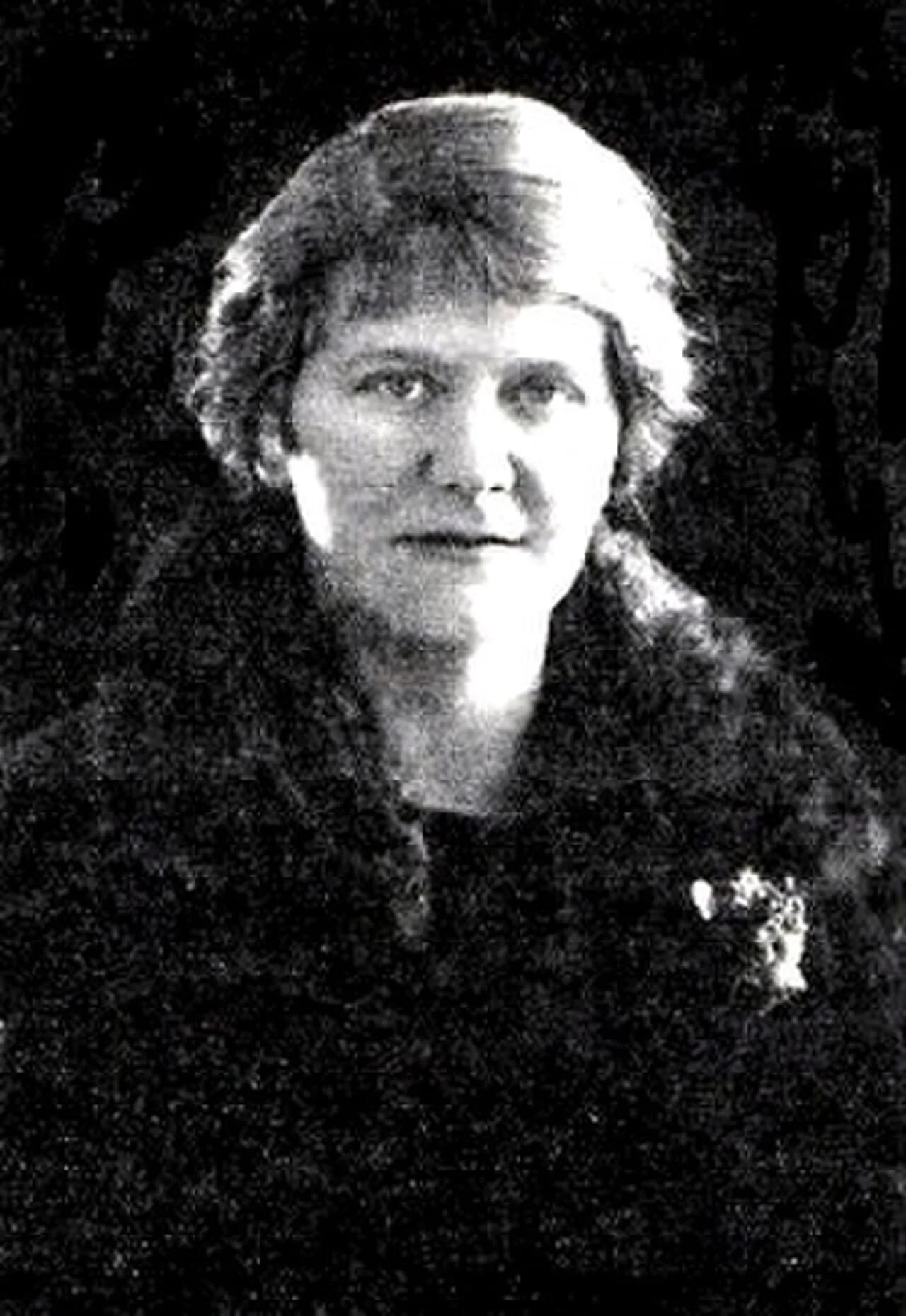 Violet Elton