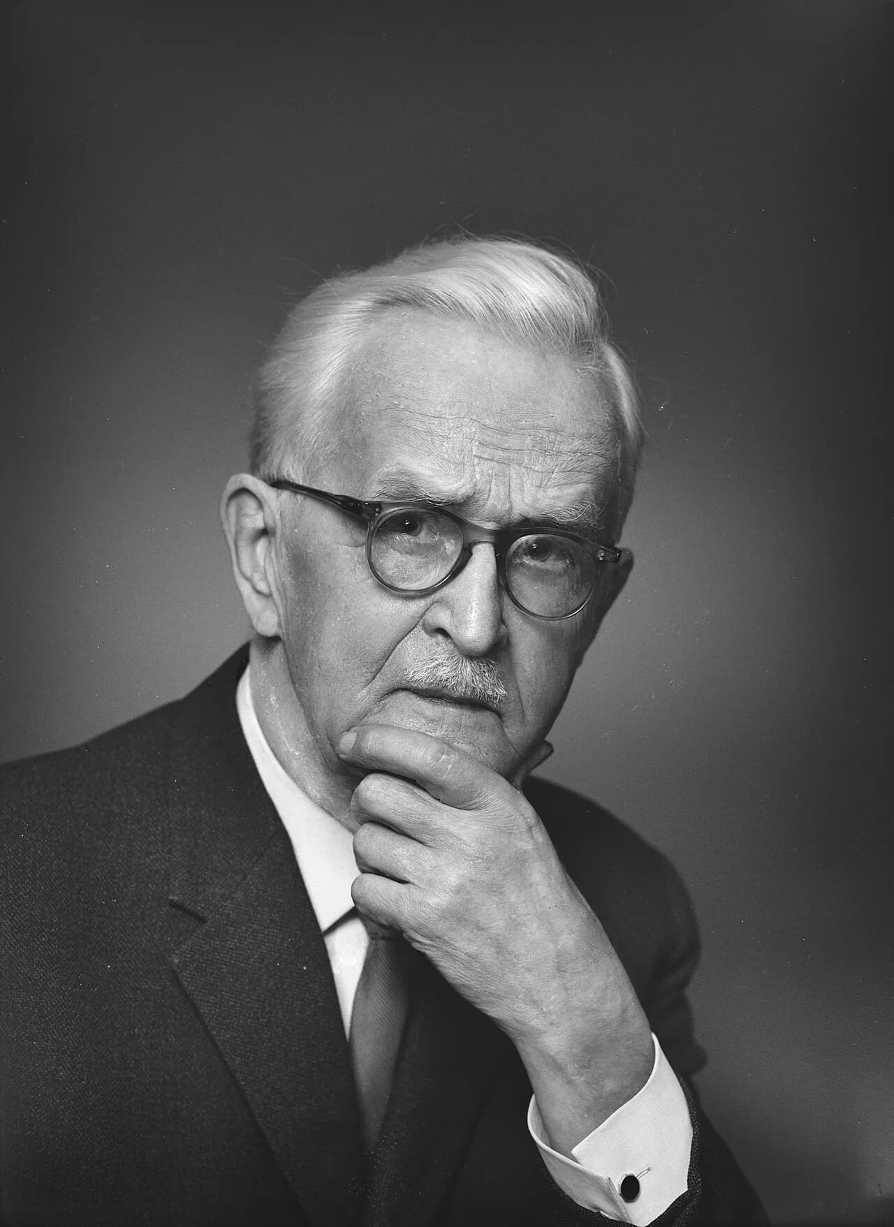 Oskar Elenius