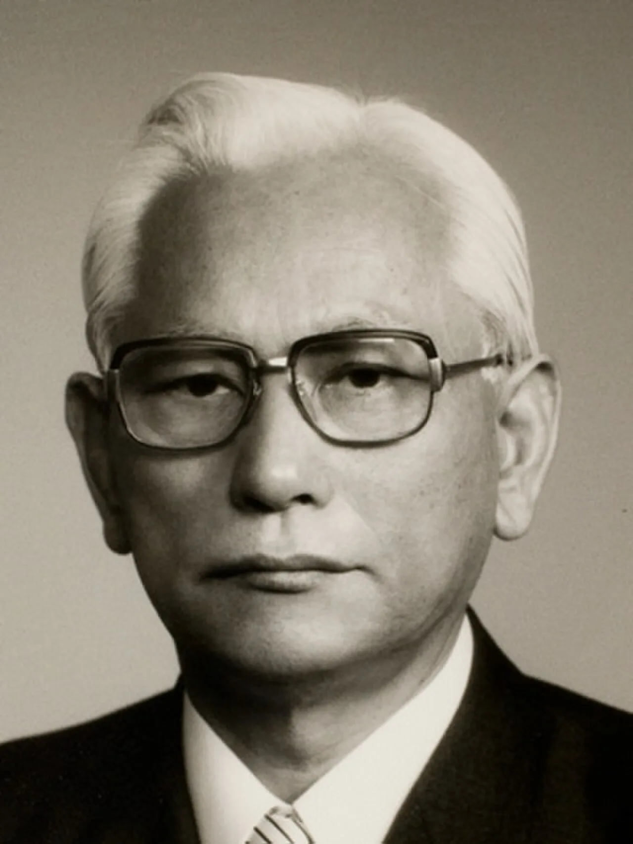 Yoshiaki Arata