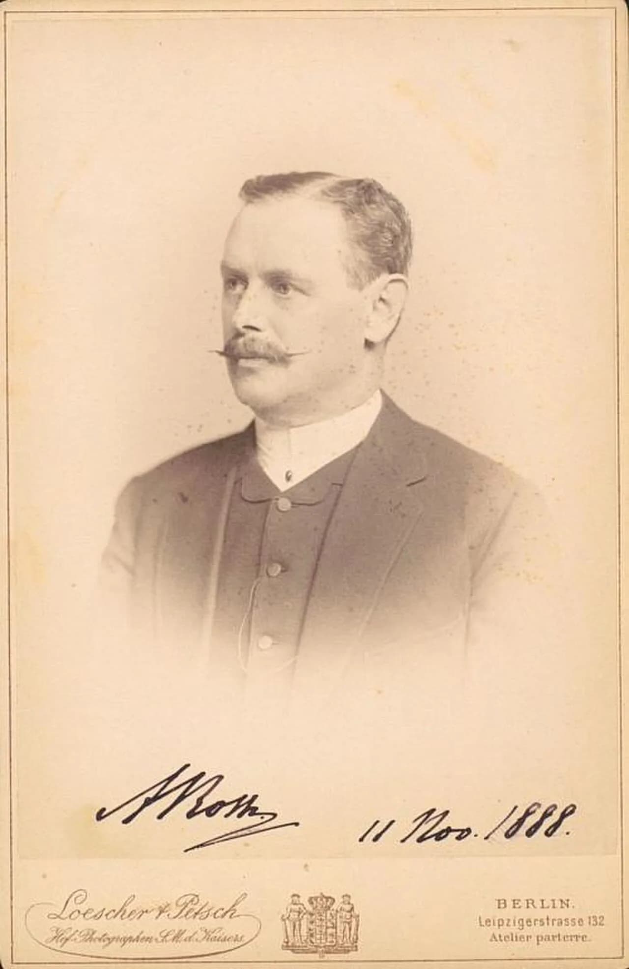 Arnold Roth