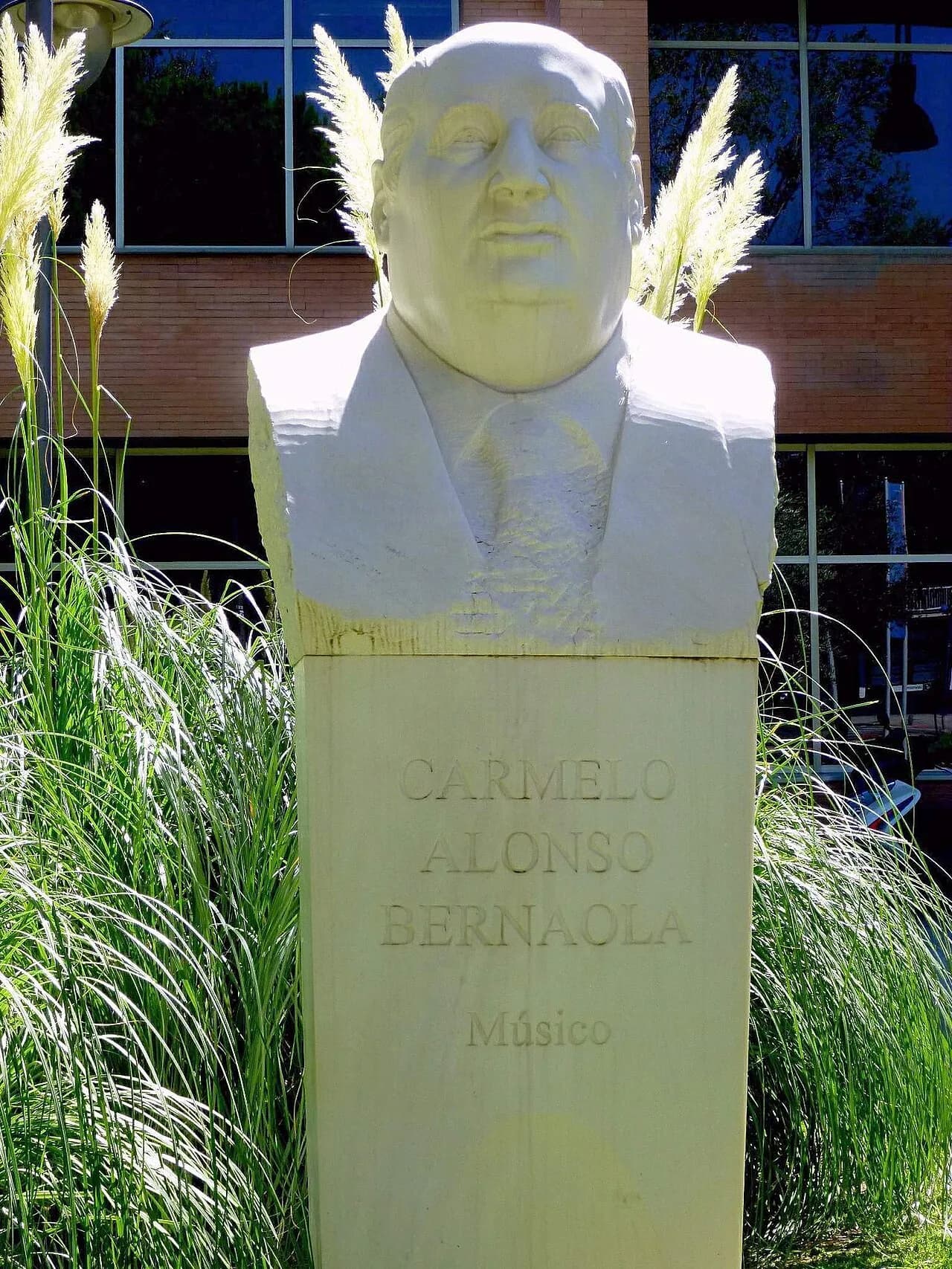 Carmelo Bernaola