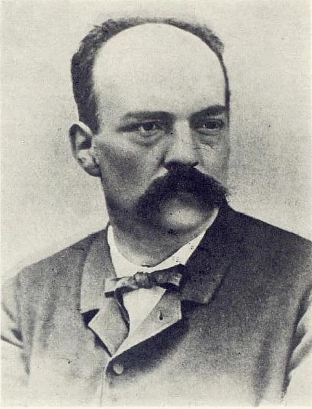 Valentín Almirall