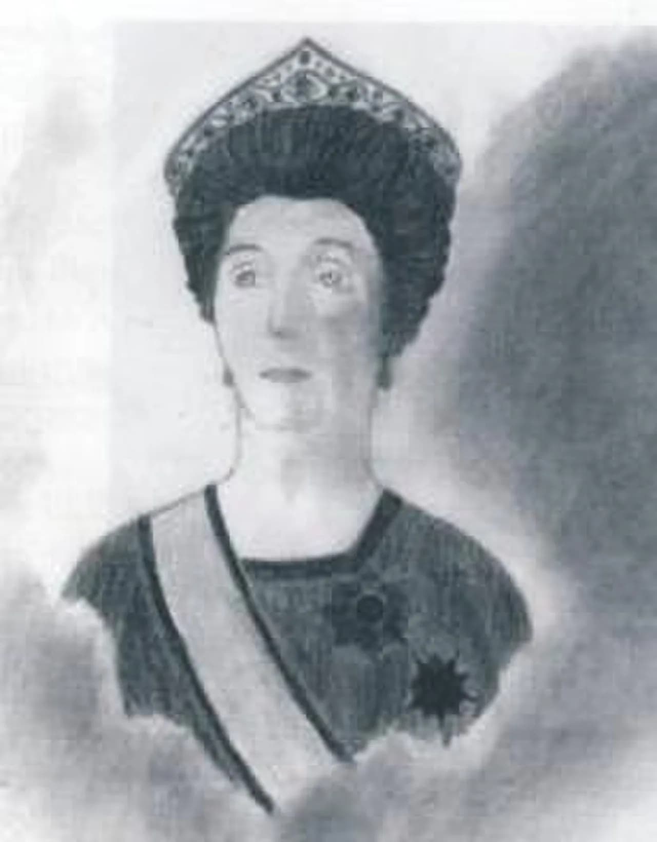 Emine Nazikeda