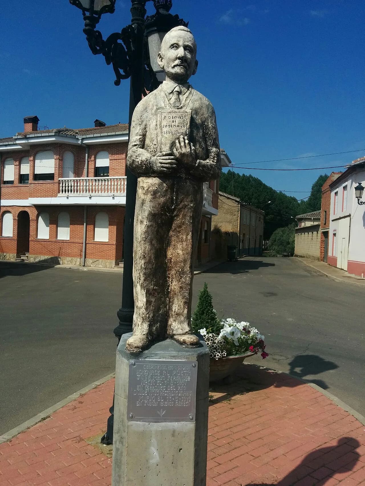 José Mayo Fernández