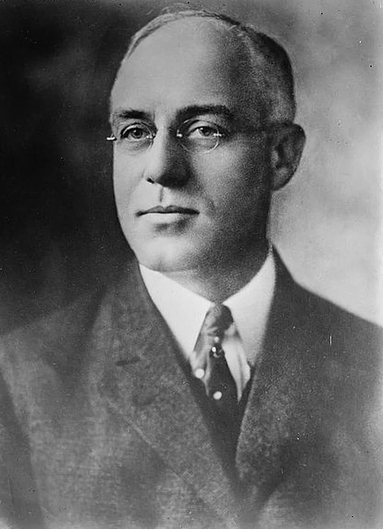 Seymour Lowman