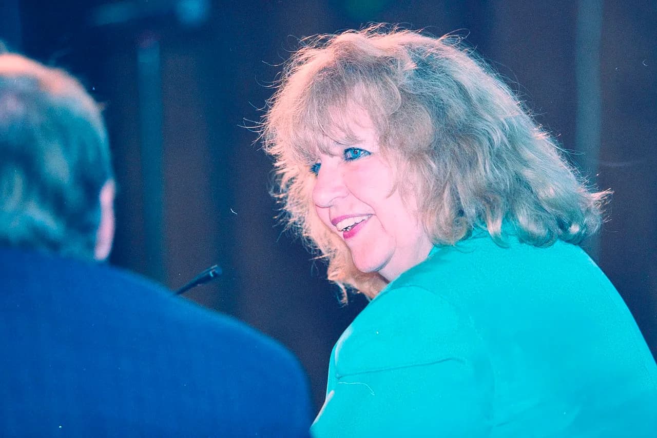 Helga Ruebsamen