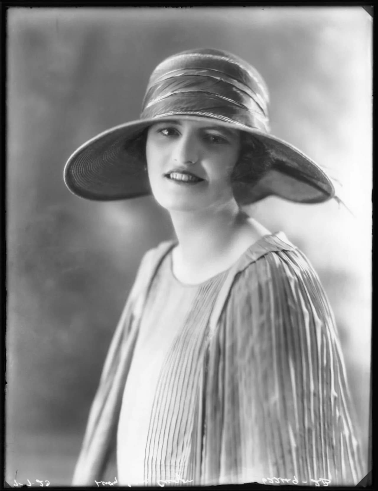 Mary Irene Curzon, 2. Baroness Ravensdale