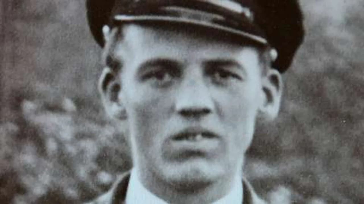 August Nærø