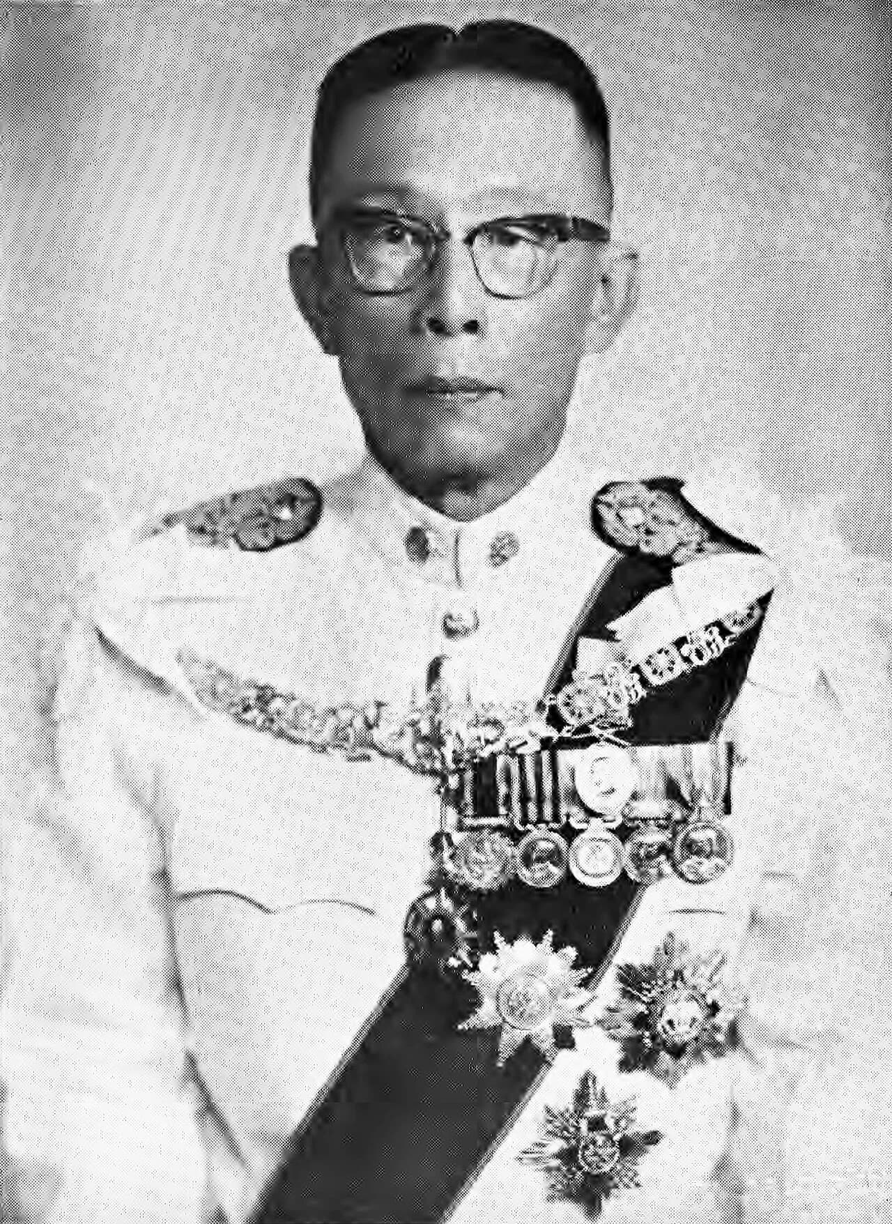 Phraya Atthakariniphon (Sitthi Chunnanon)