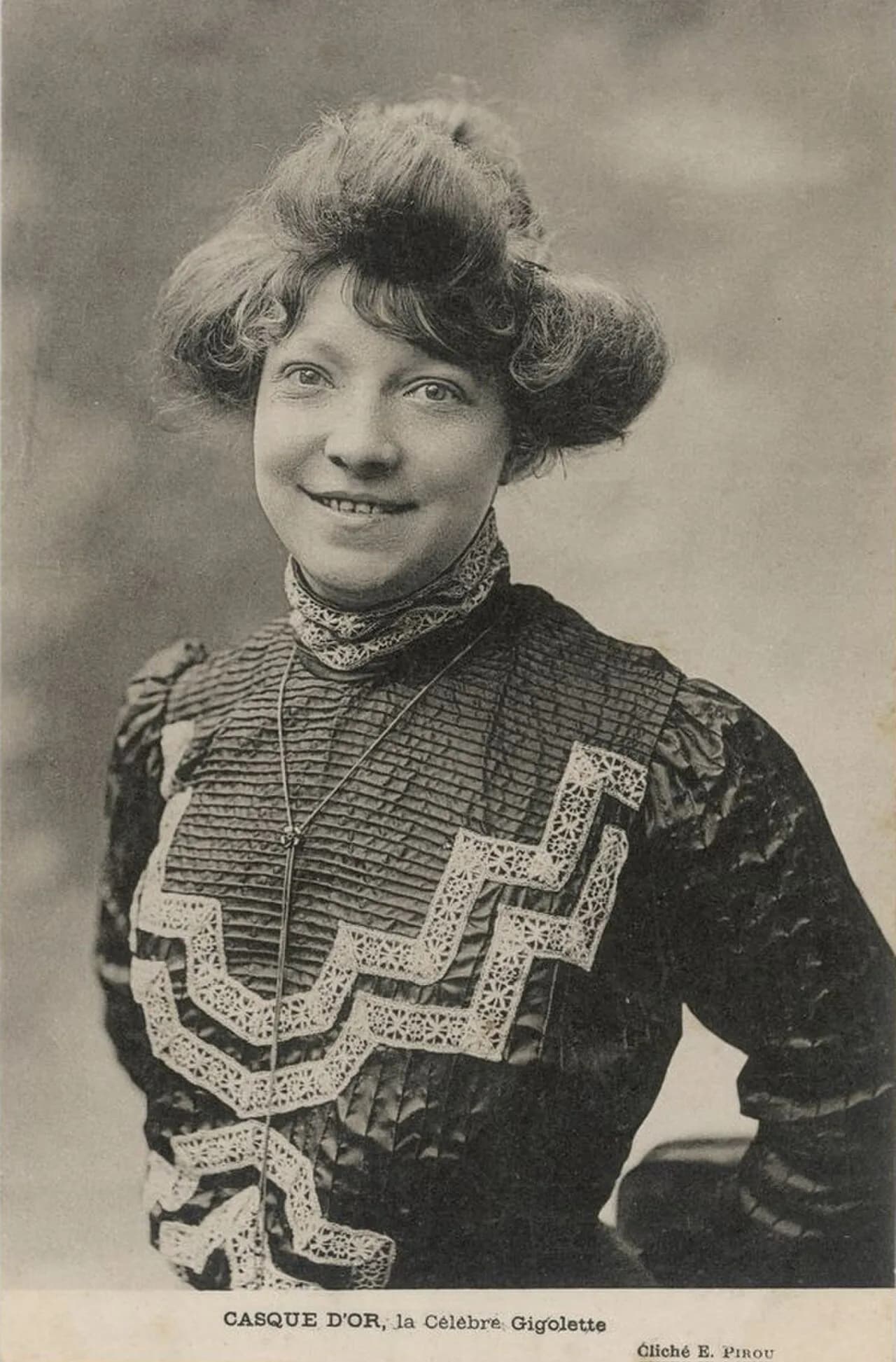Amélie Élie