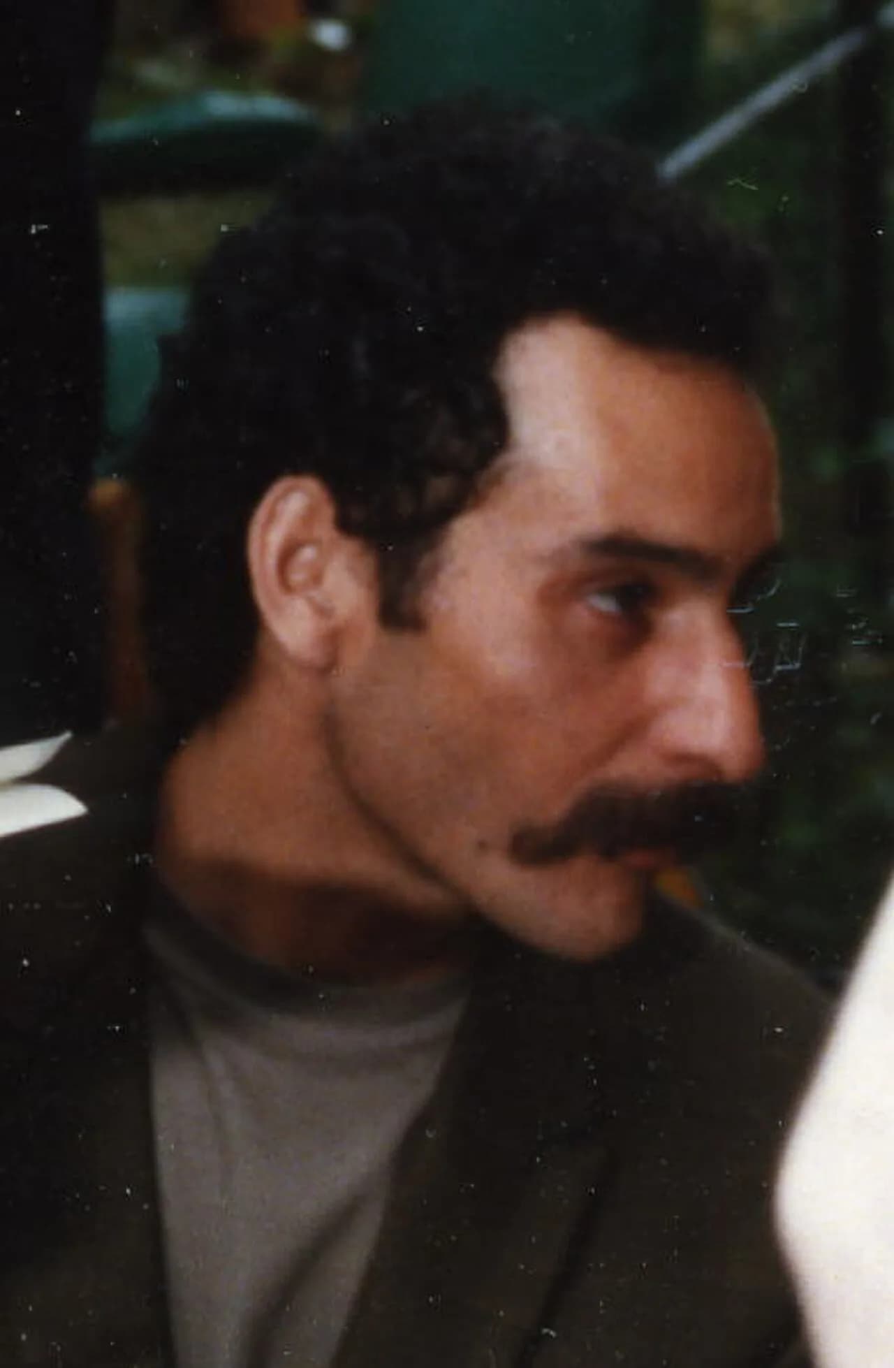 Arezki Larbi
