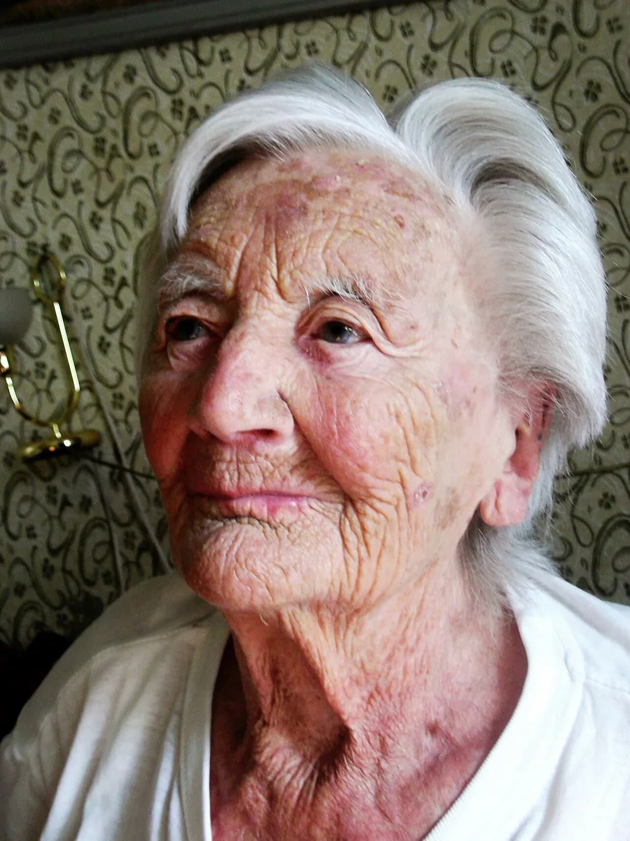 Piroska Oszoli