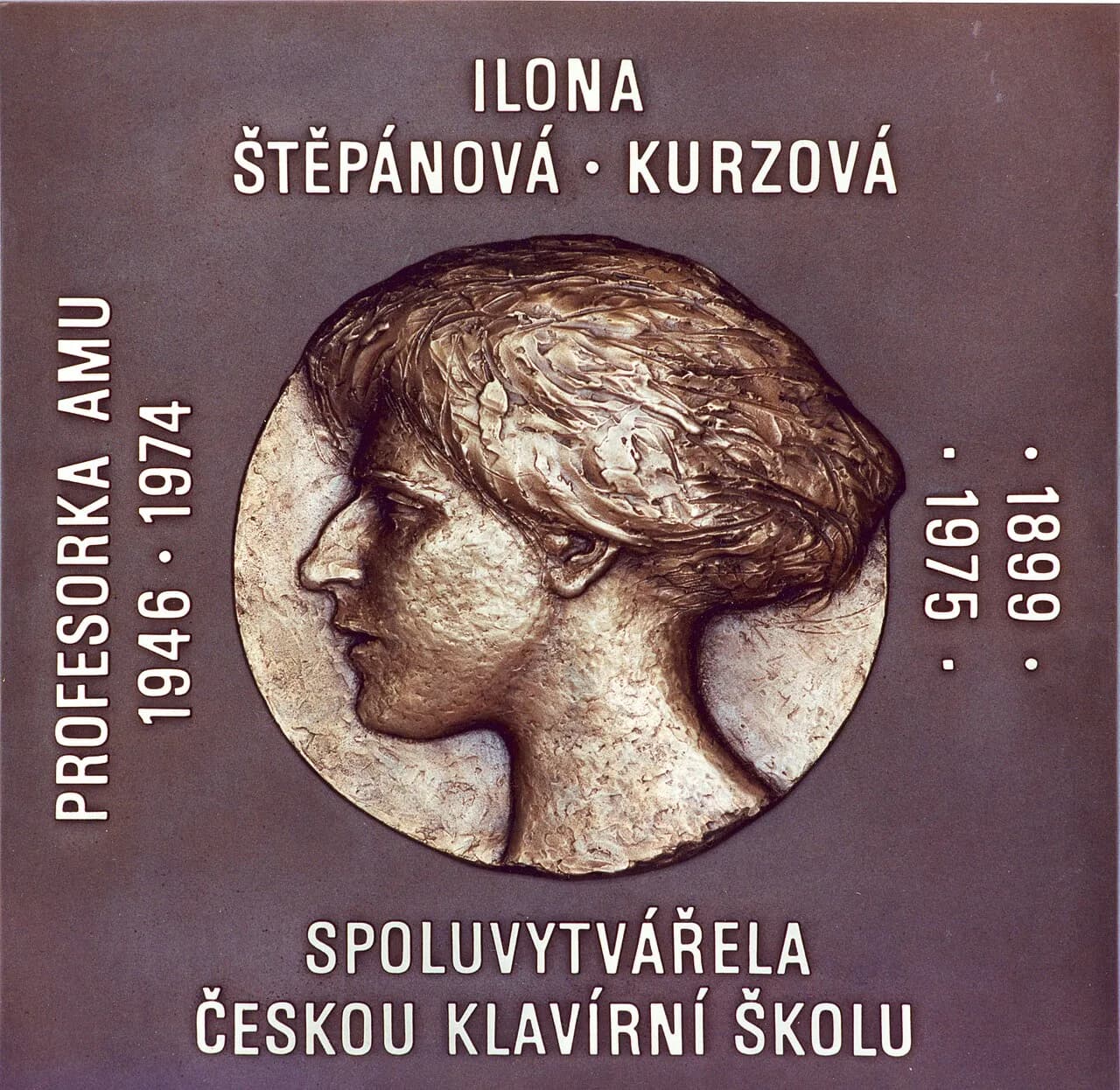 Ilona Štěpánová-Kurzová