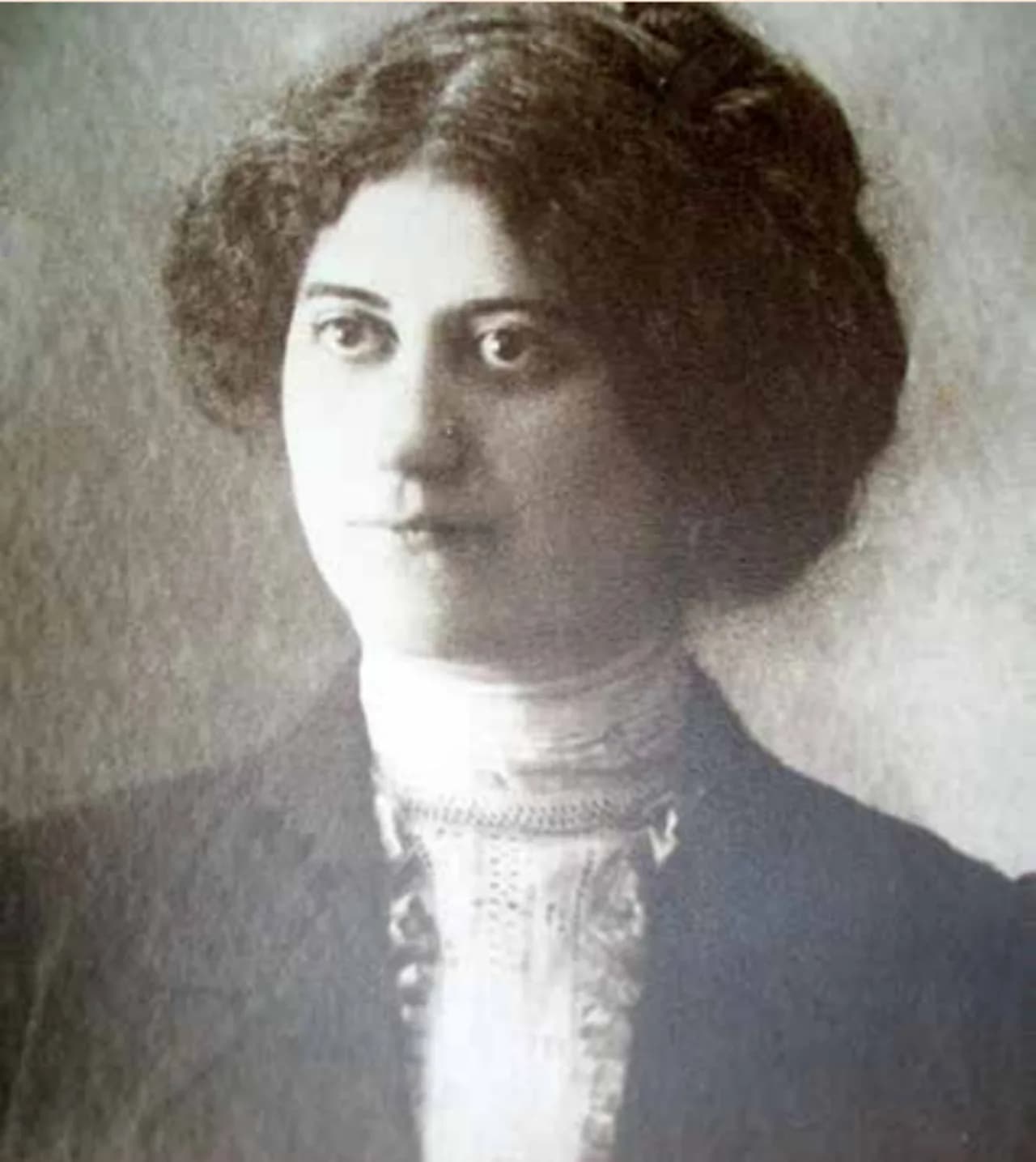 María Espínola