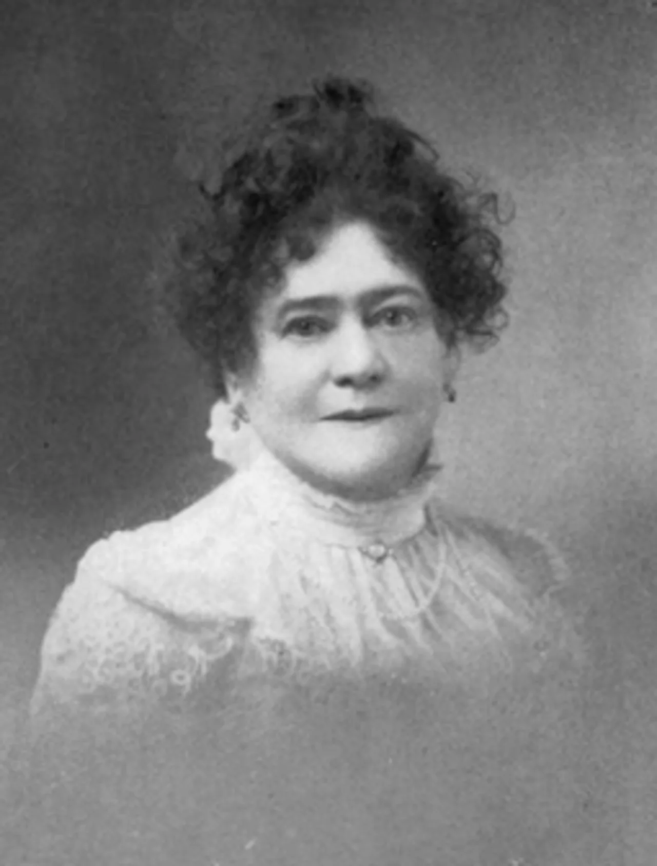 Lizzie P. Evans-Hansell