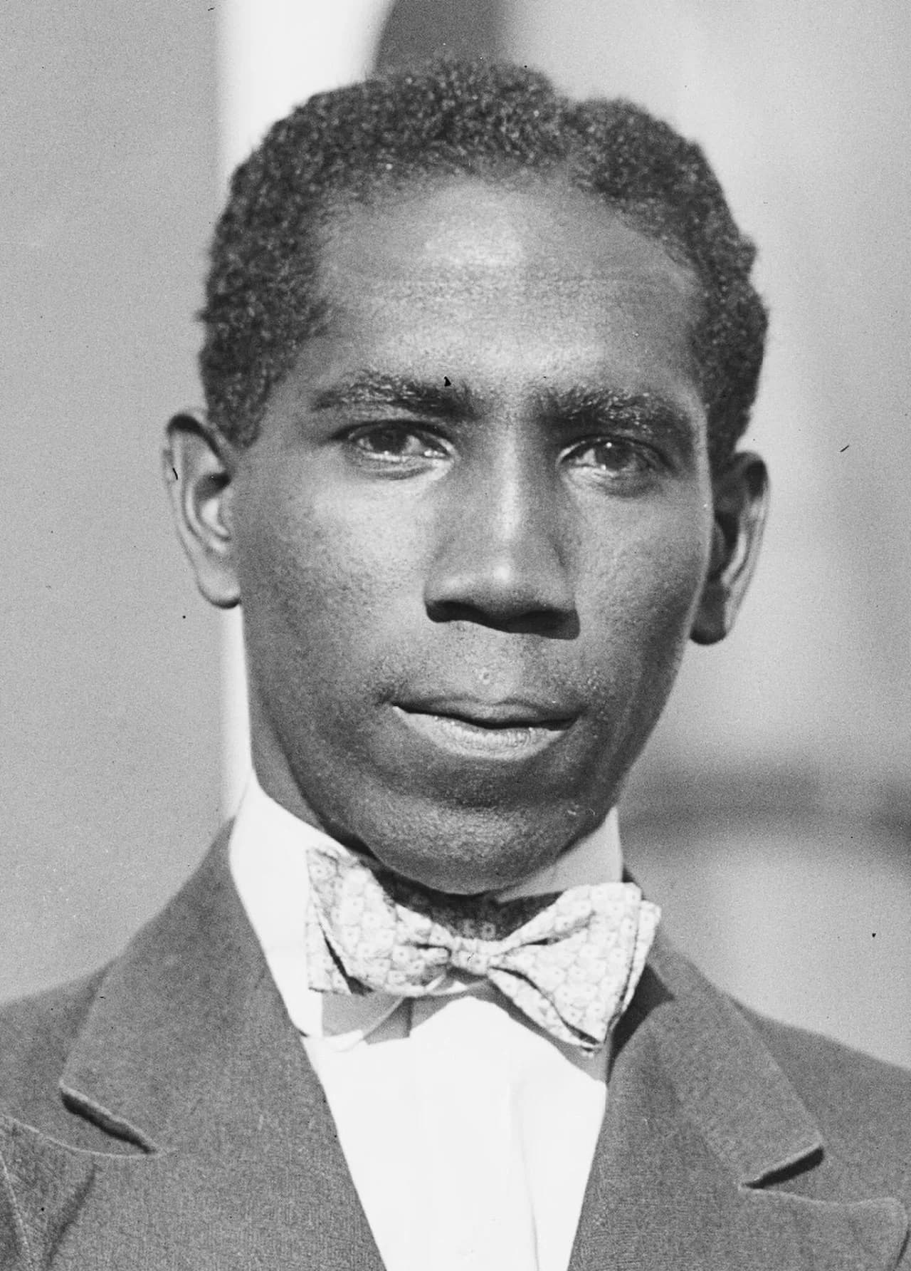 Clifford Roach