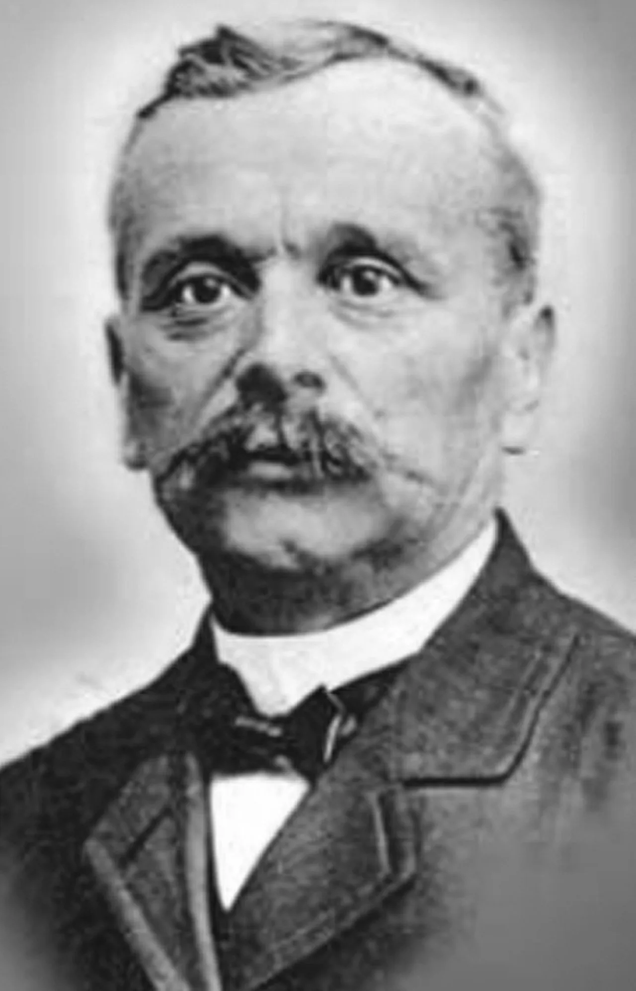 Gaston Cheq