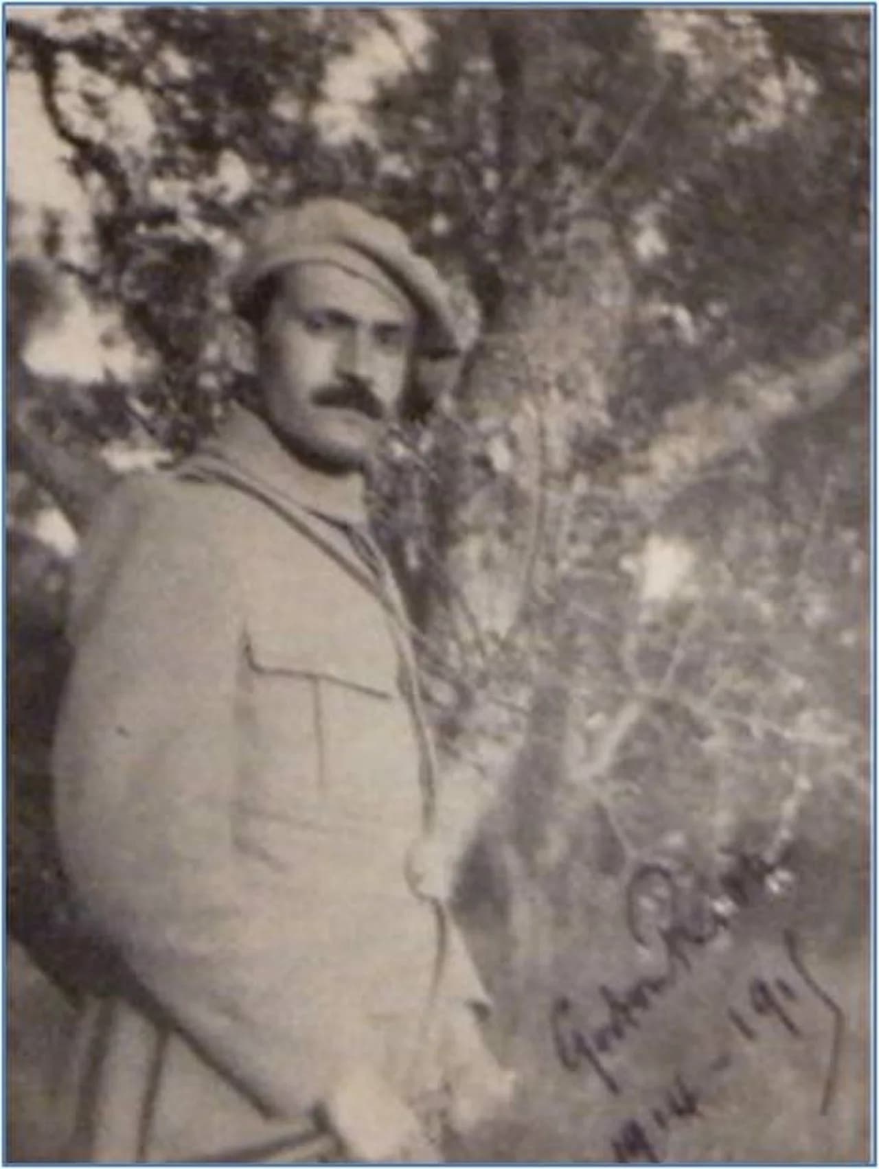 Gaston Riou