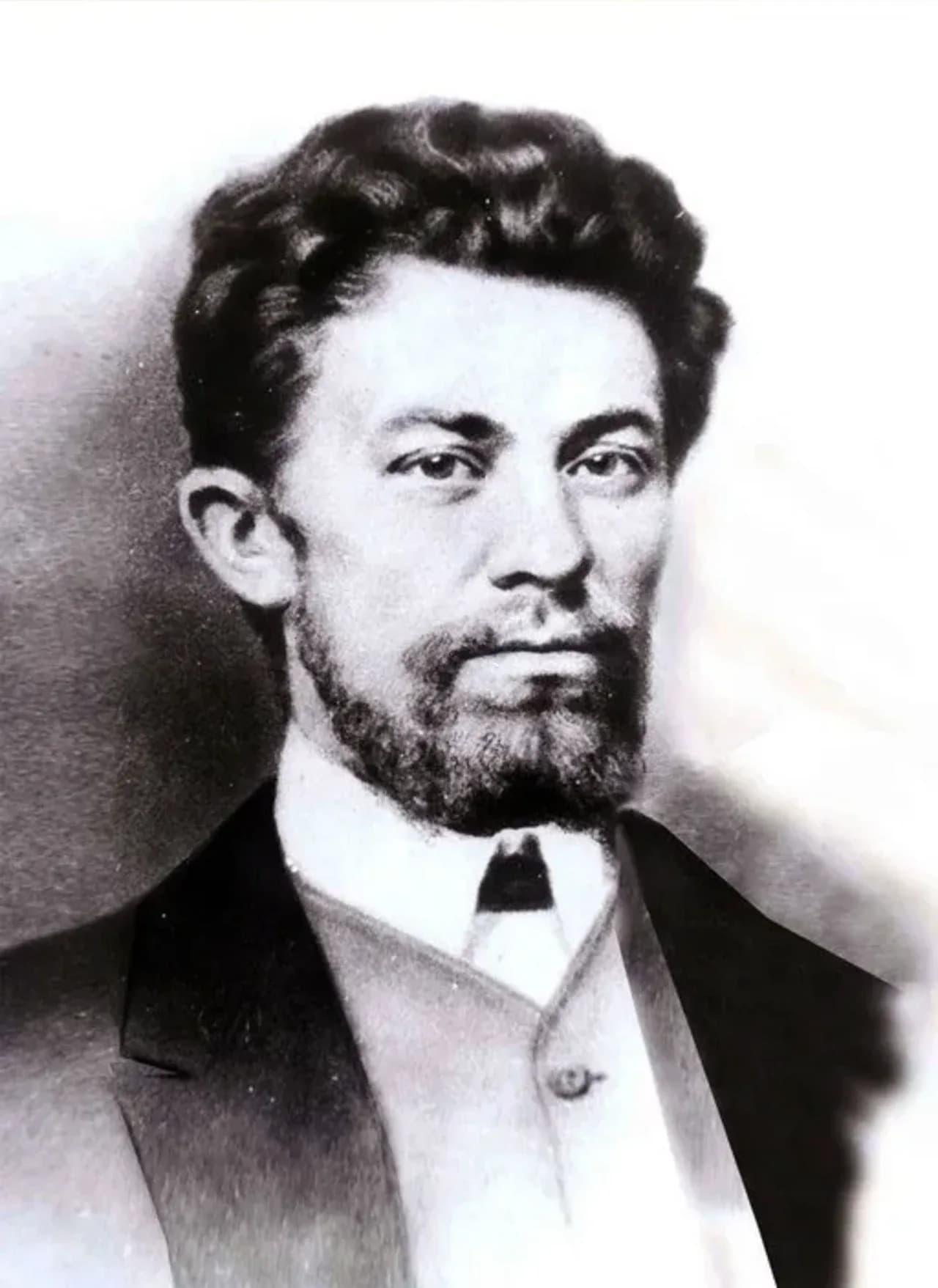 Chakh Akhriev