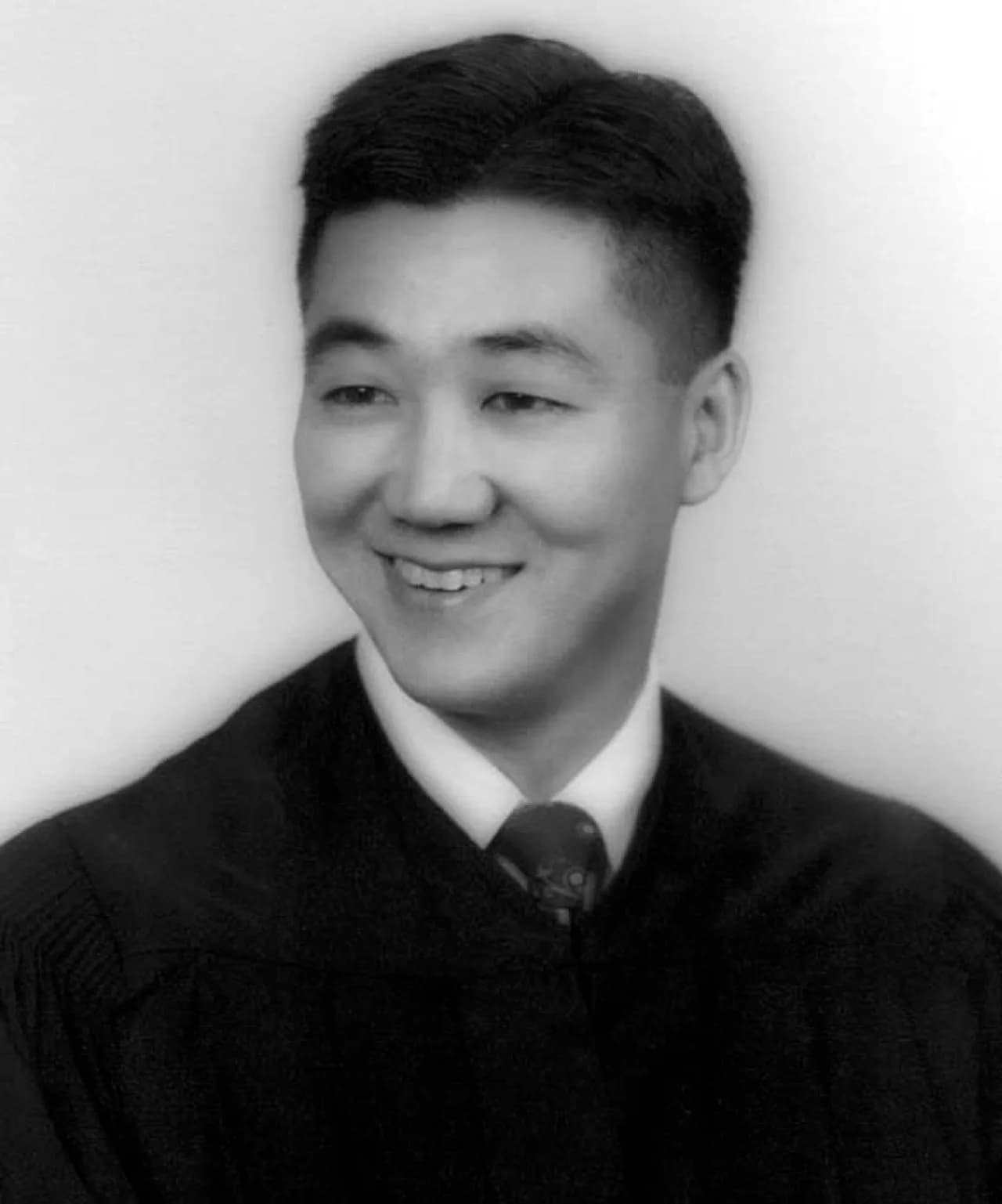 James Okubo