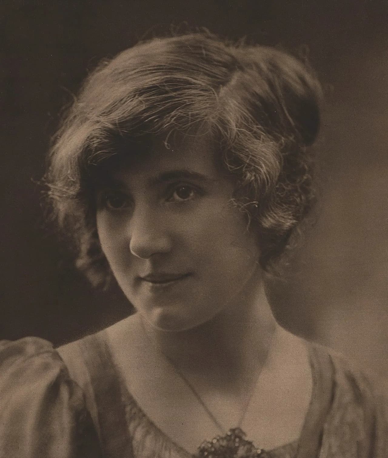 Louise Lara