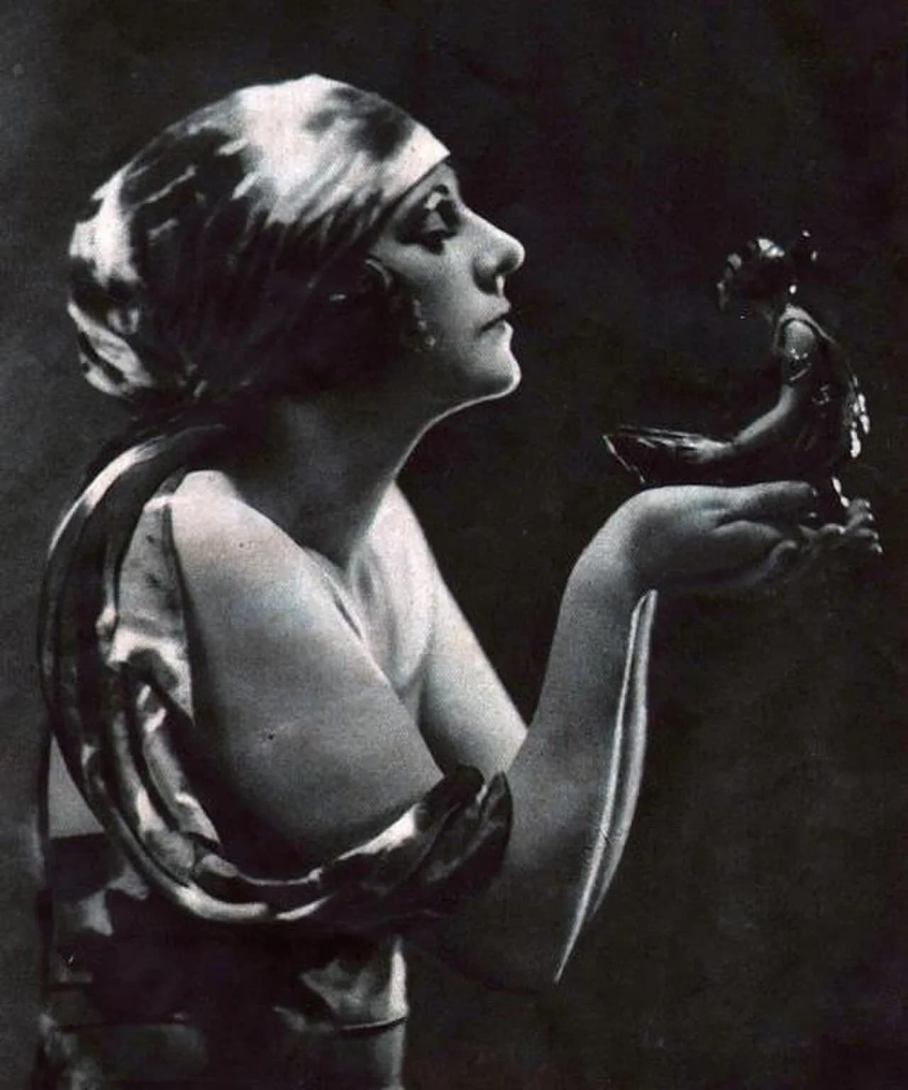 Lucille Carlisle
