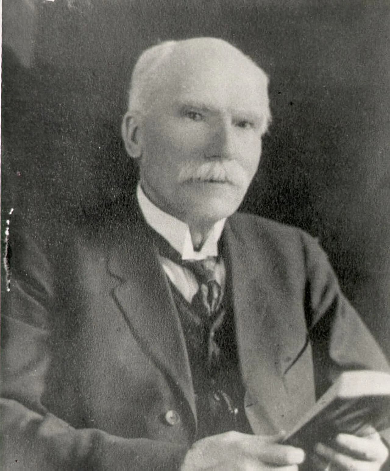 Neil McLeod
