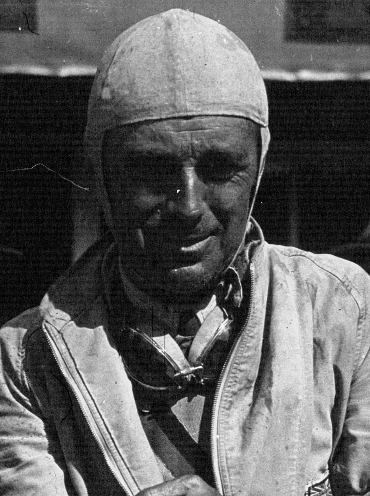 Francis Curzon, 5. Earl Howe