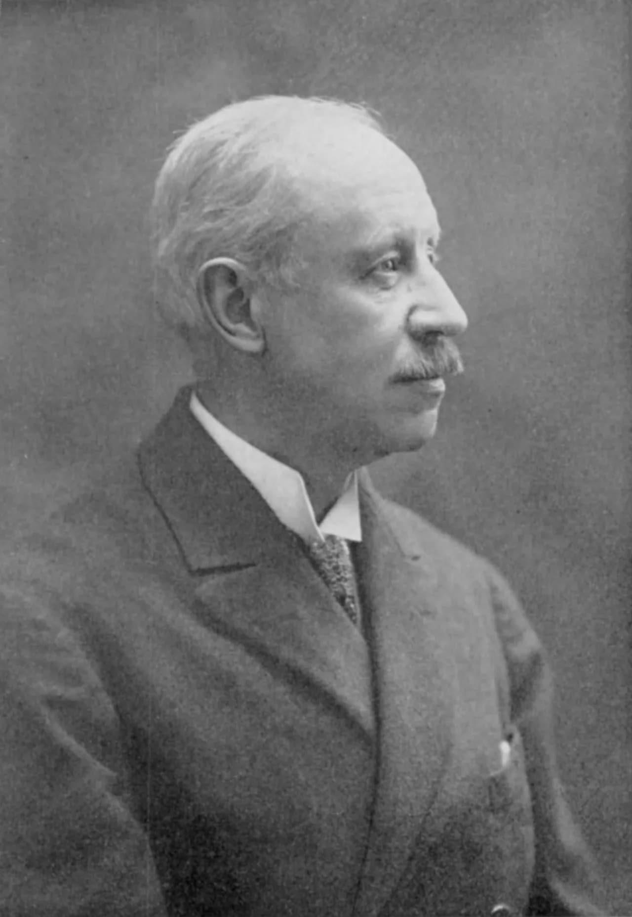 Octave Flanneau