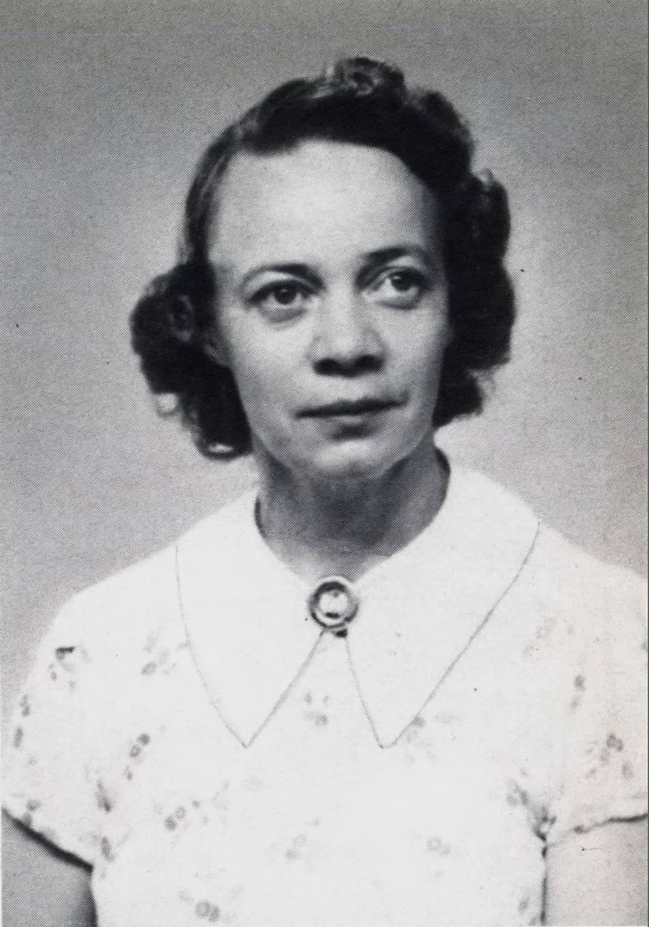 Åsta Holth