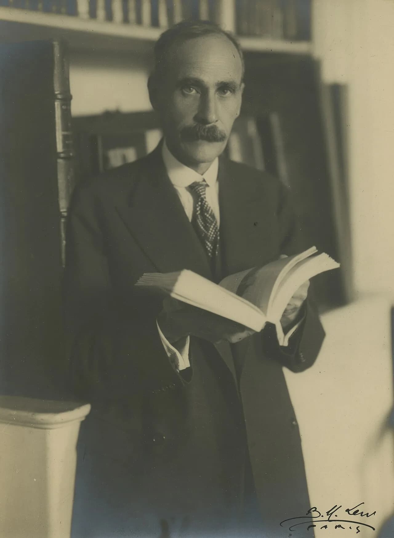 Paul Léon