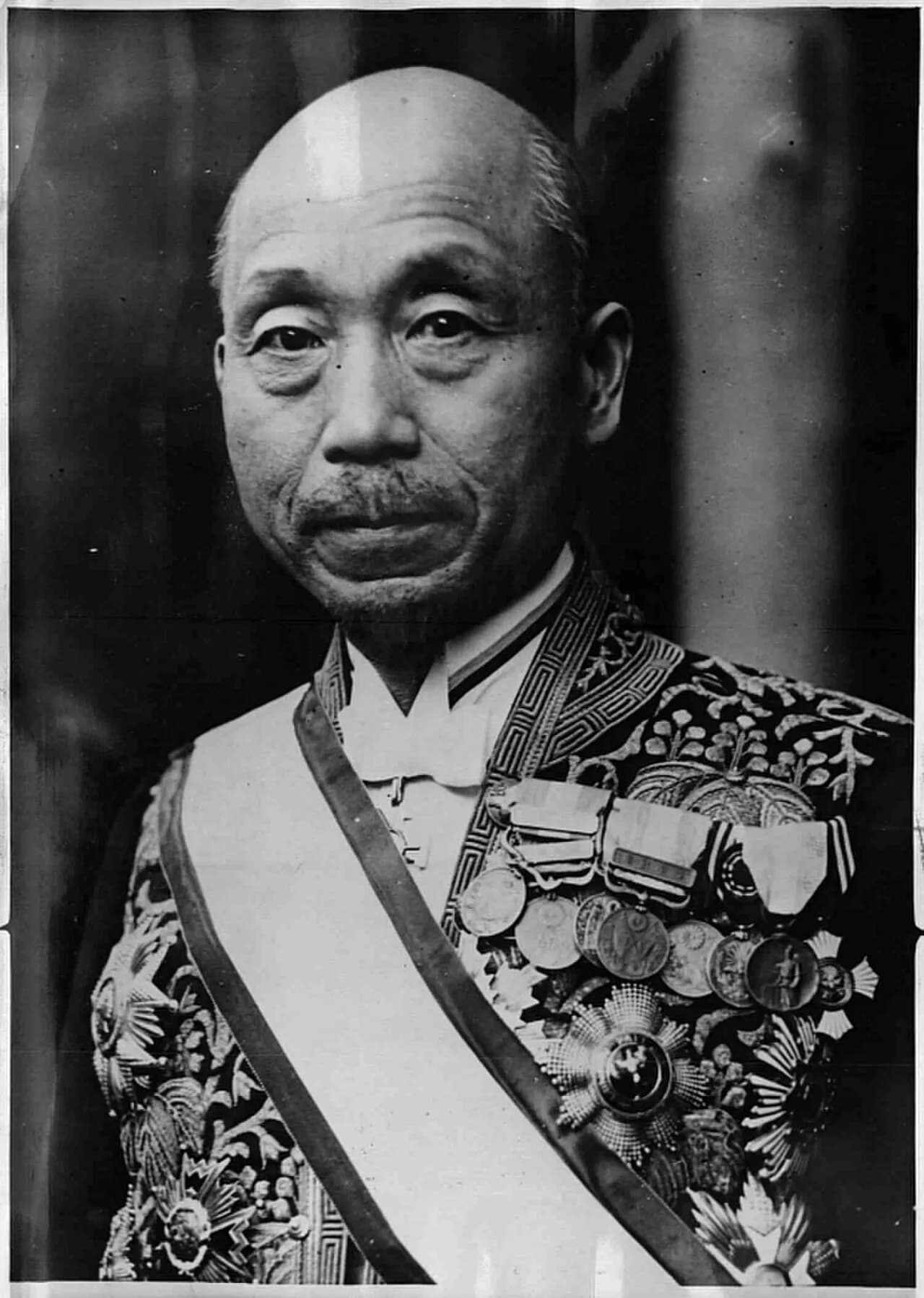 Adachi Mineichirō