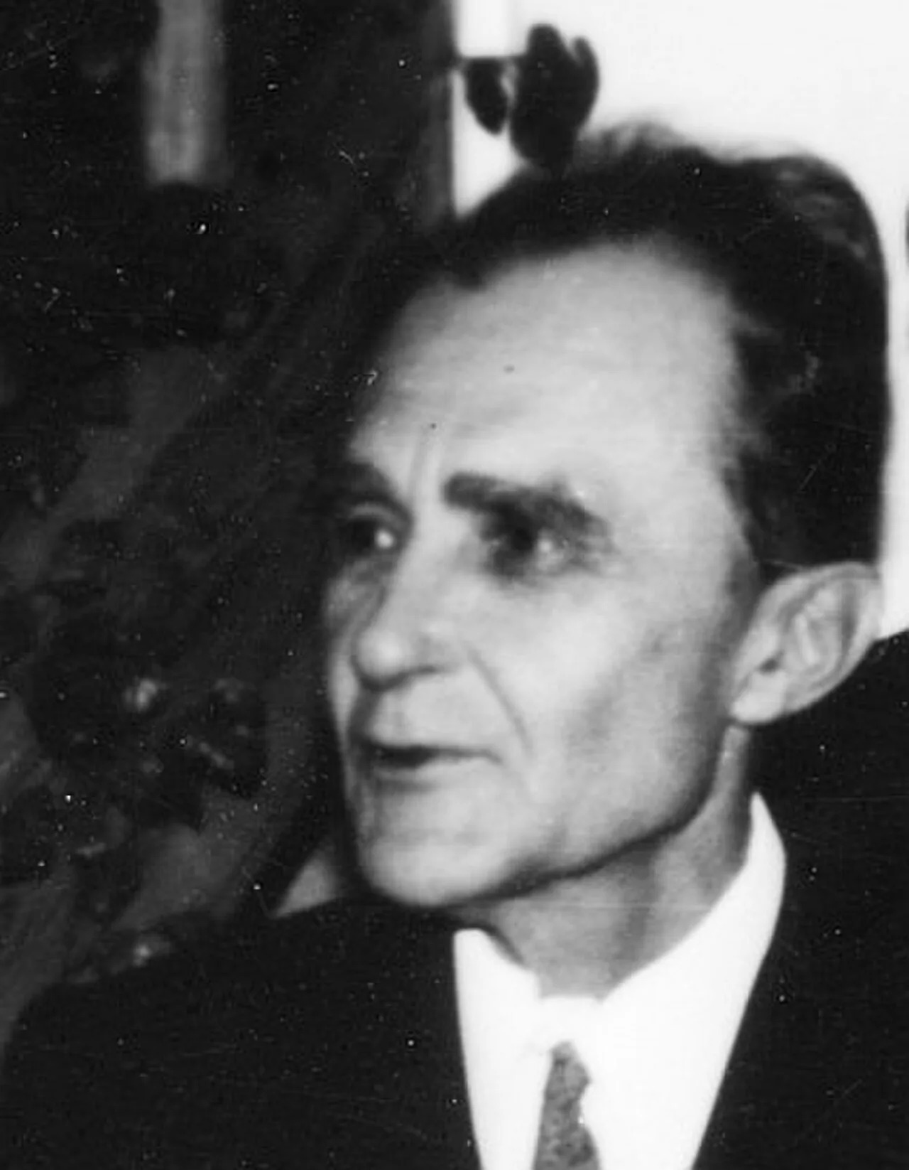 Adam Galos