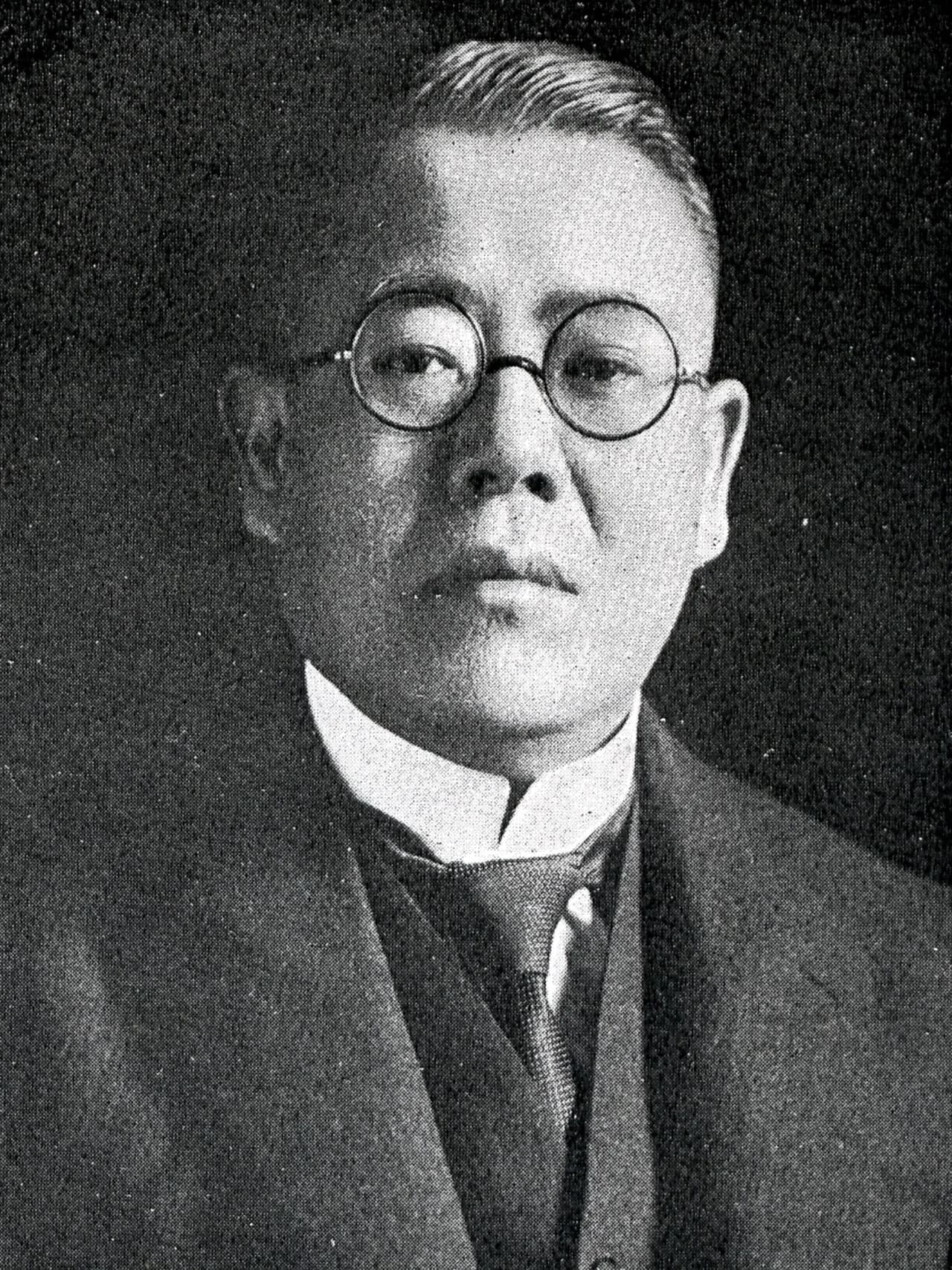 Toyosuke Hata