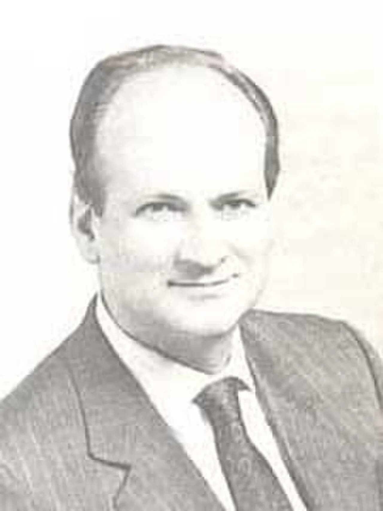 Carmelo Azzarà