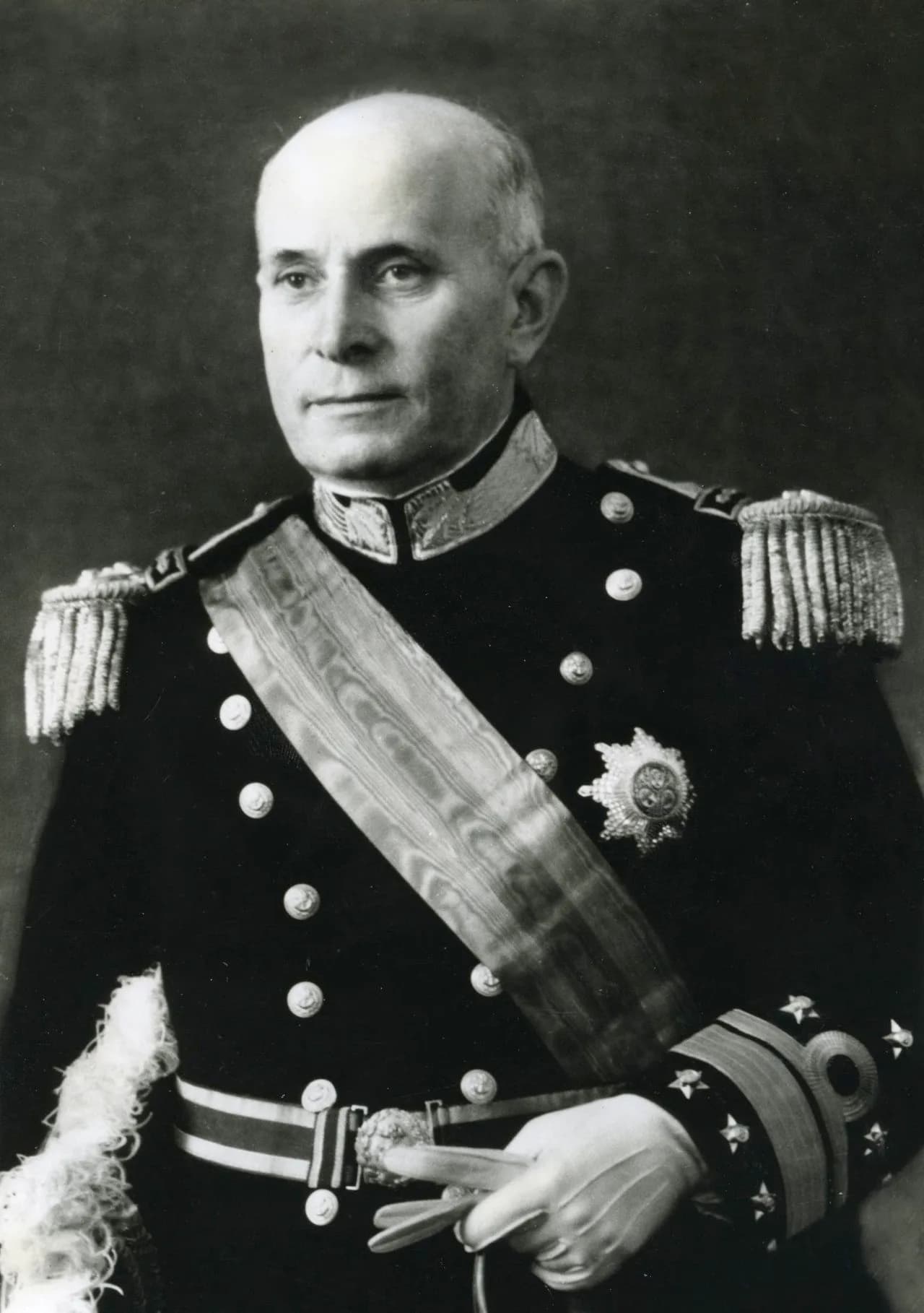 Américo Tomás