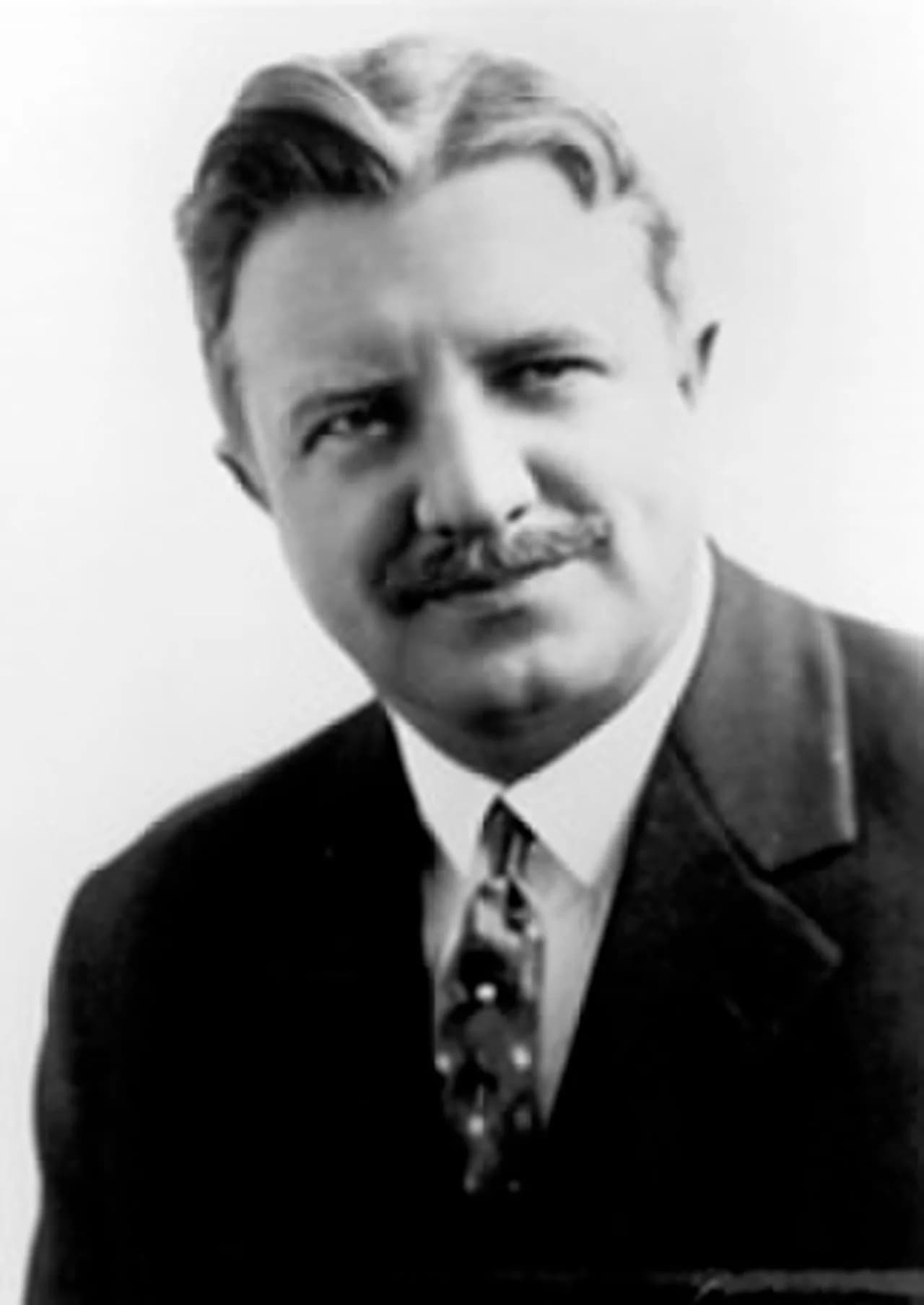 Clarence Dill