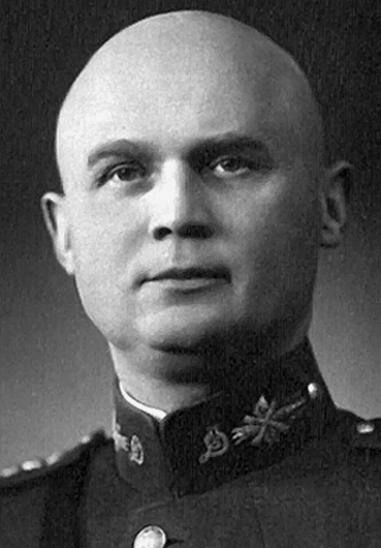 August Traksmaa