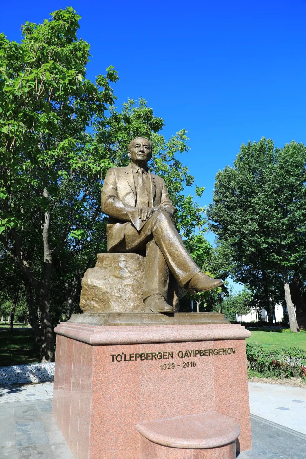 To'lepbergen Qayi'pbergenov