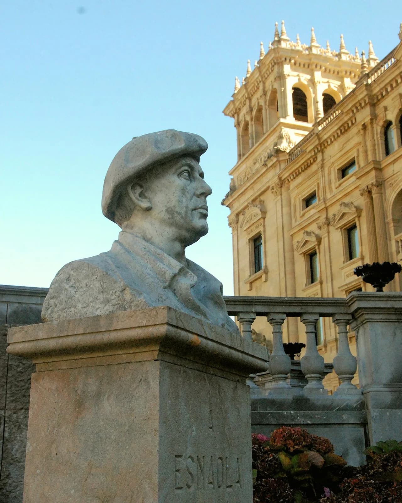 Secundino Esnaola Berrondo