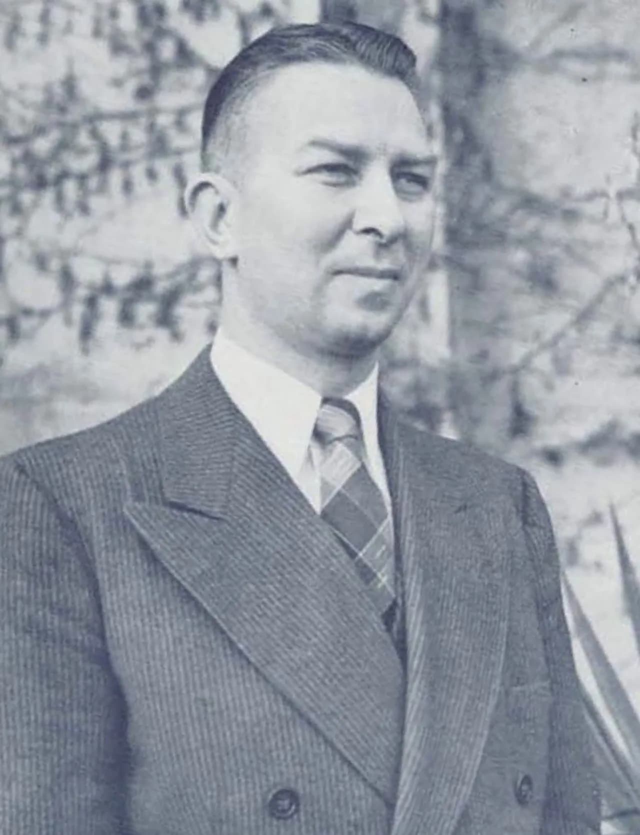 Howard Hobson