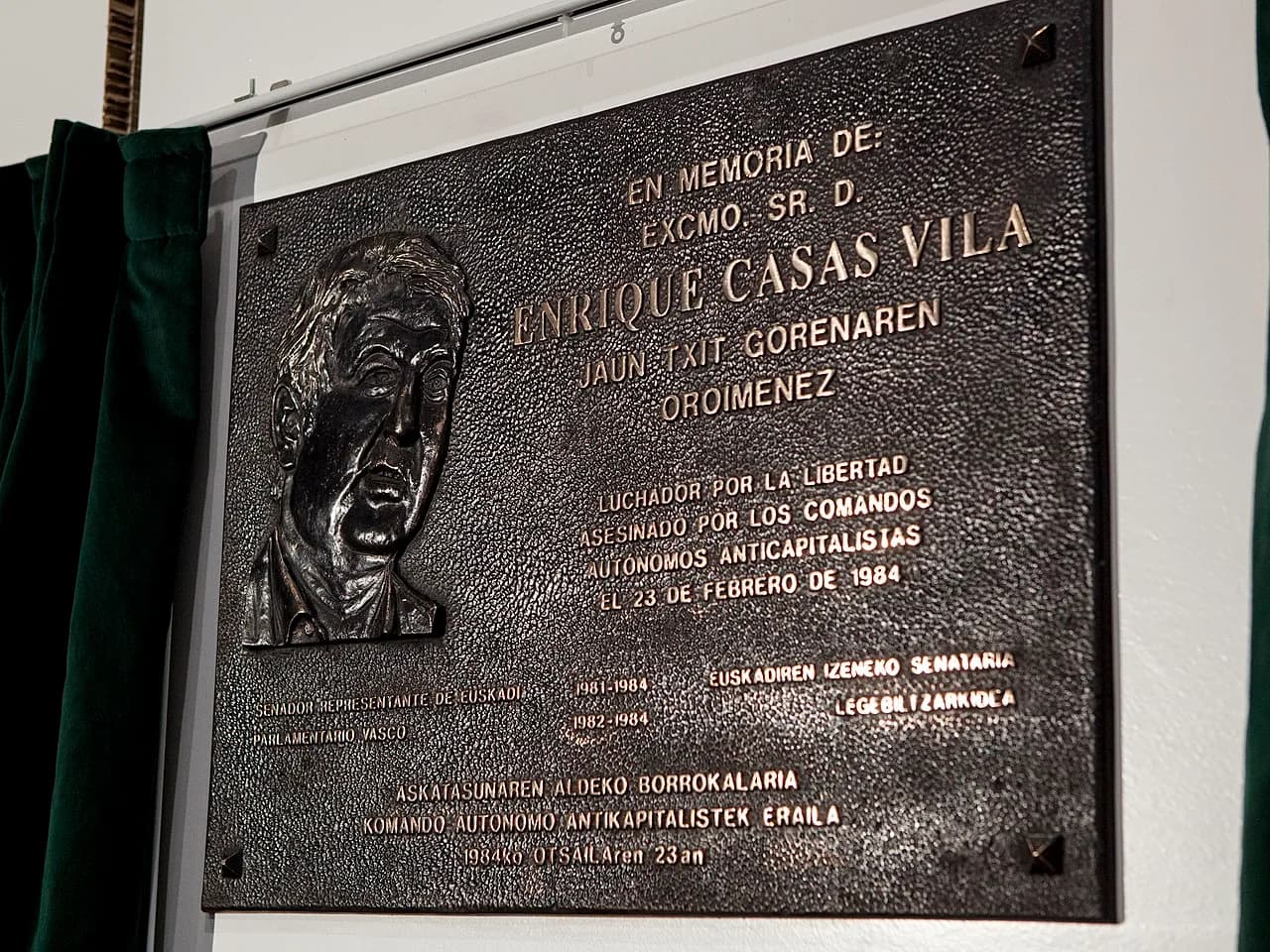 Enrique Casas