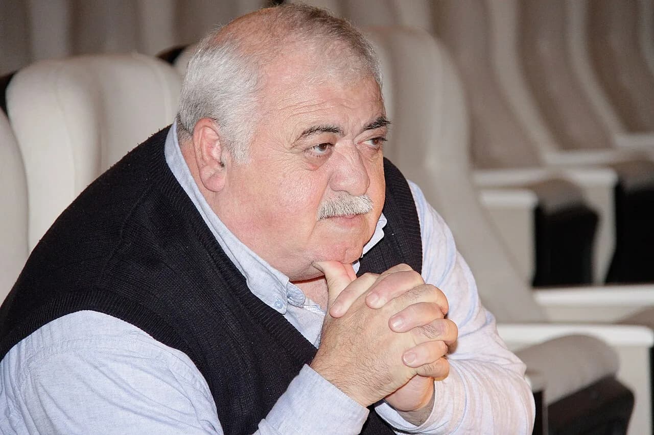 Rovshan Almuradli