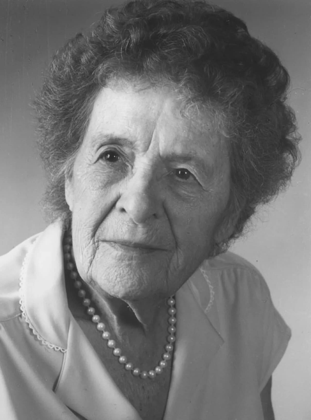 Eveline Burns