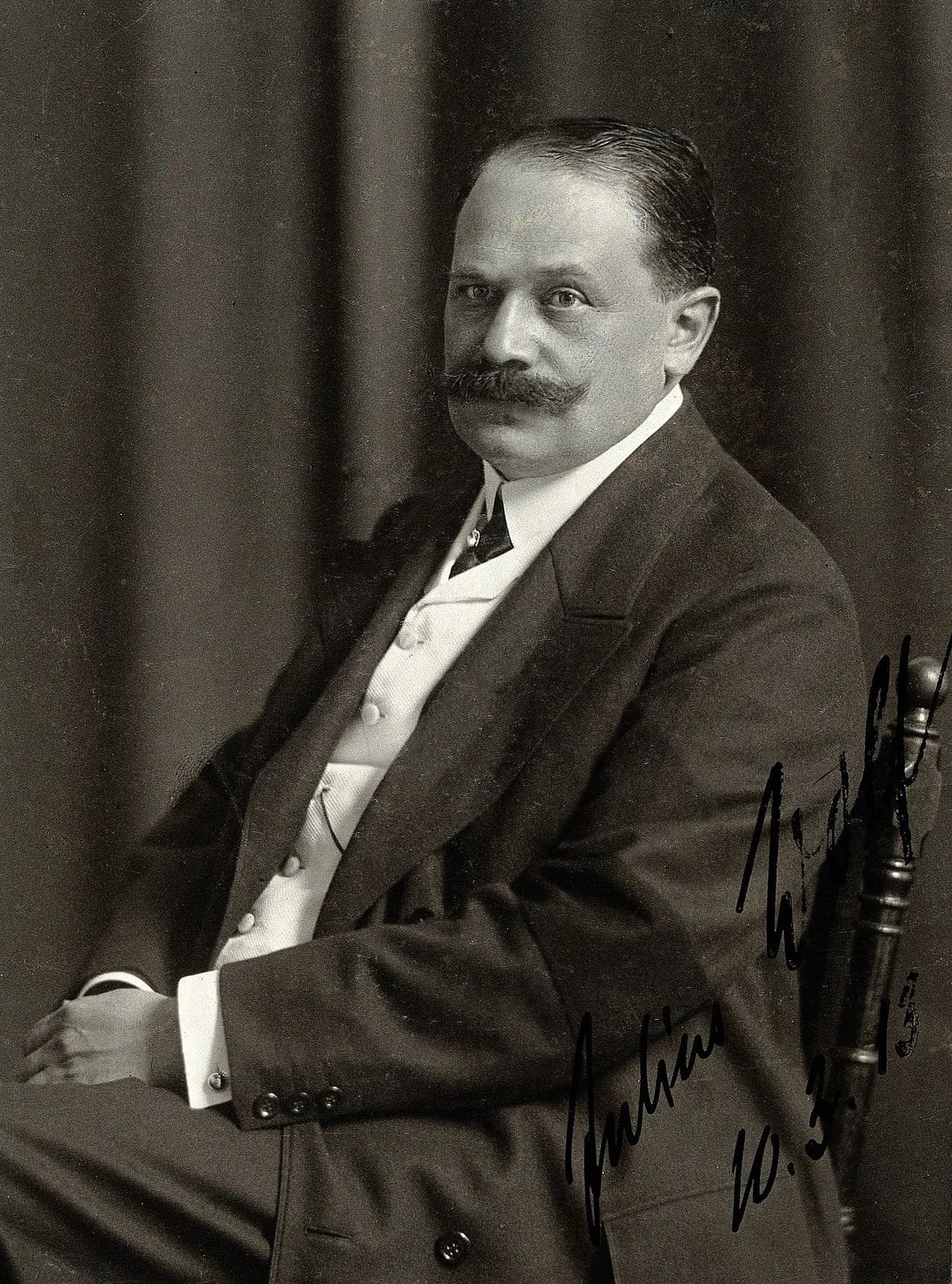 Julius Wolf