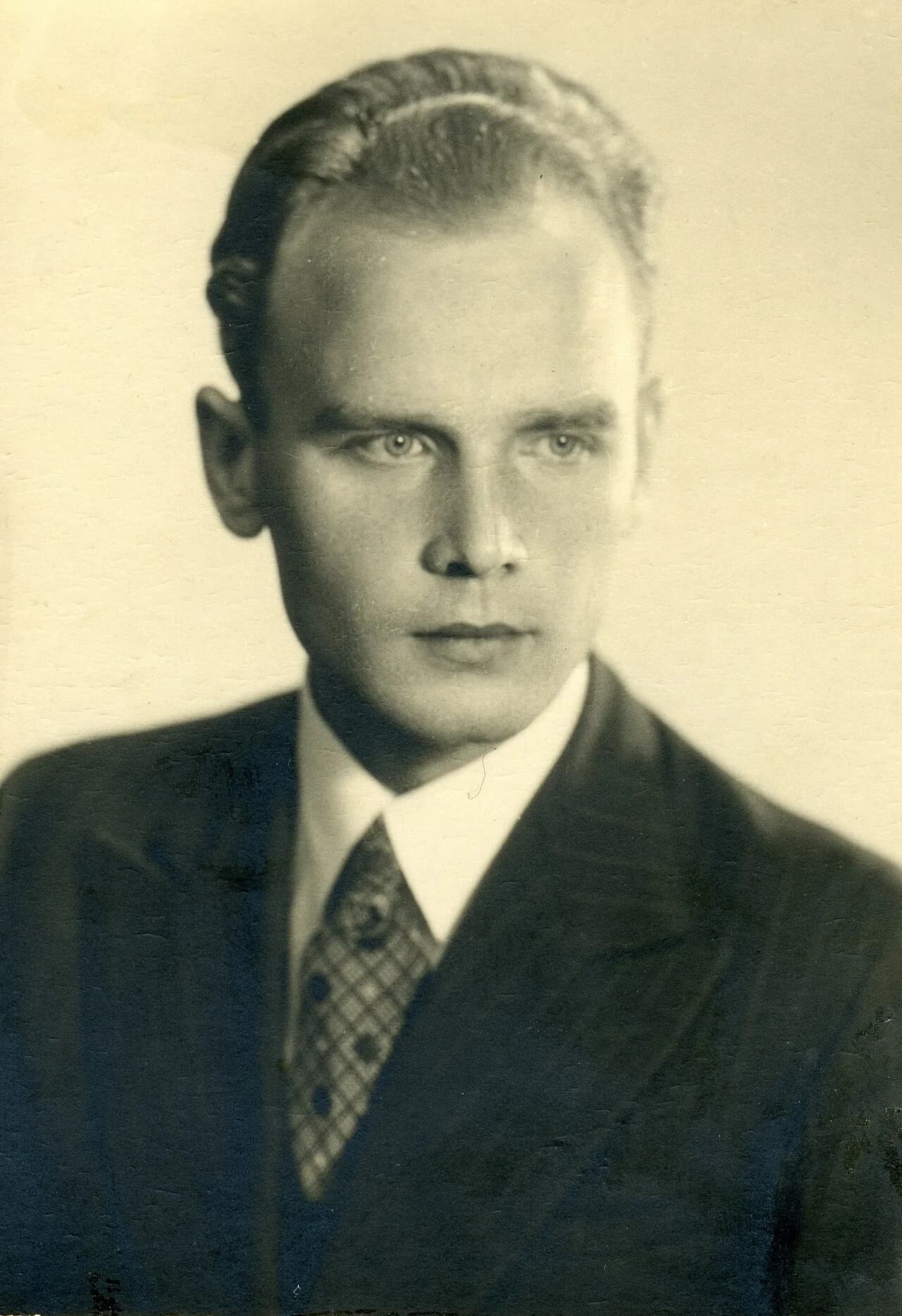 Karol Dejna